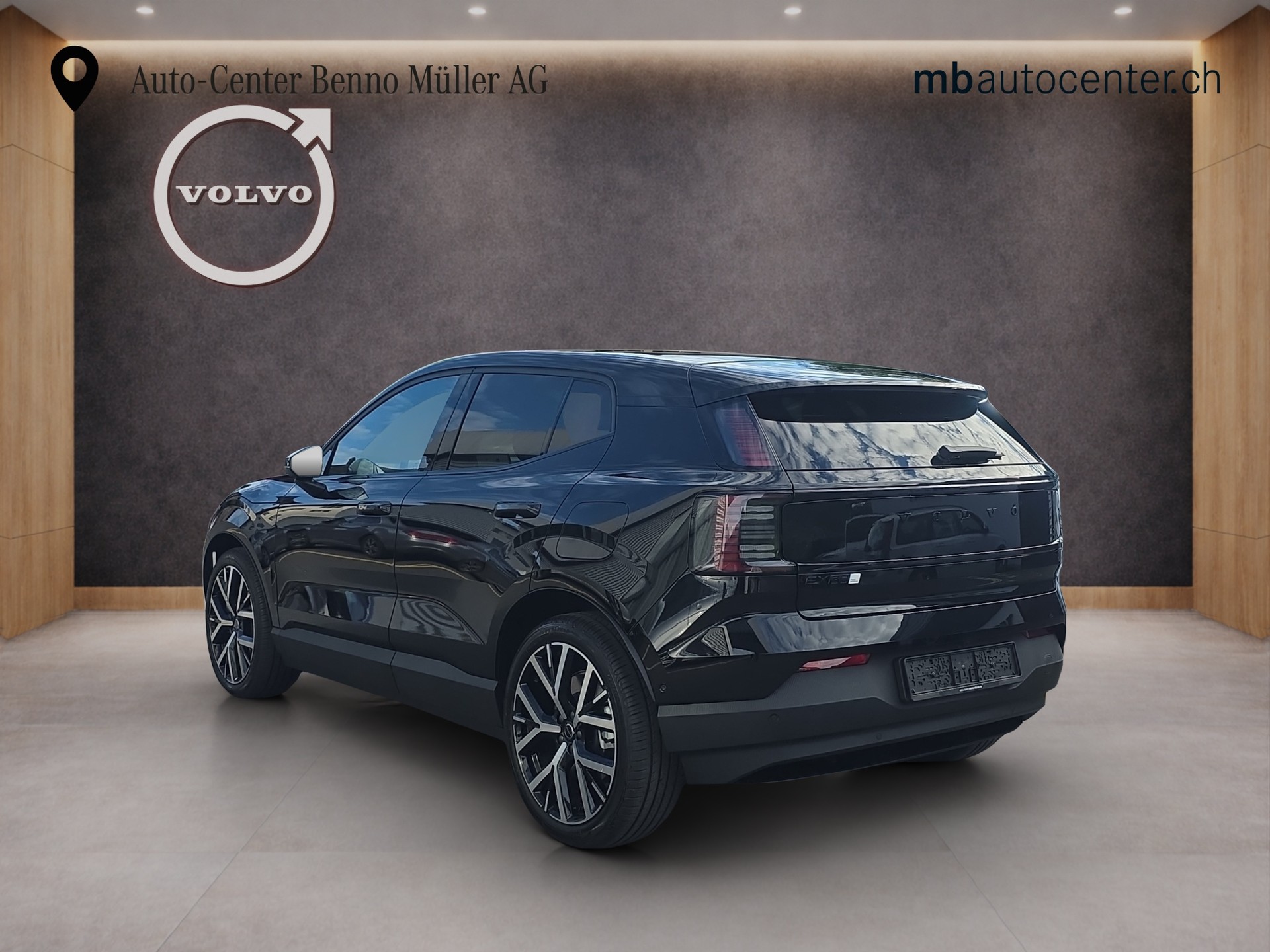VOLVO EX30 E60 Twin Ultra Performance Sw. Black Ed. AWD-showroom-element-2