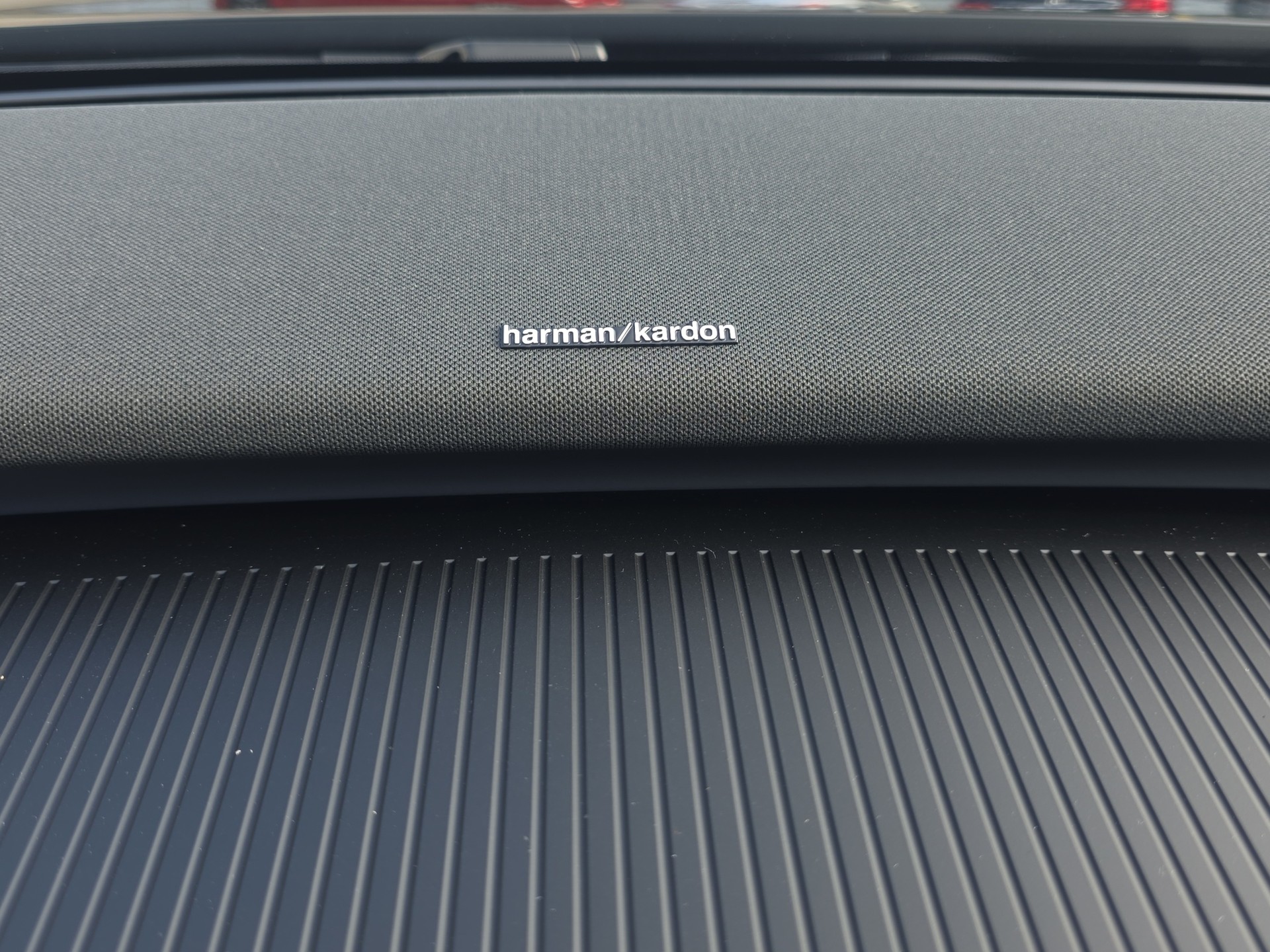VOLVO EX30 E60 Twin Ultra Performance Sw. Black Ed. AWD-image-20