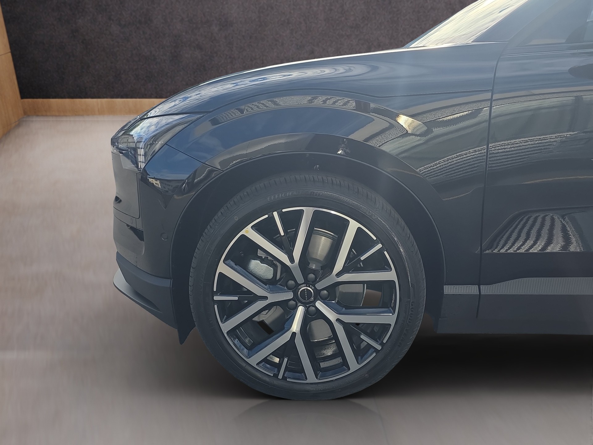 VOLVO EX30 E60 Twin Ultra Performance Sw. Black Ed. AWD-image-8