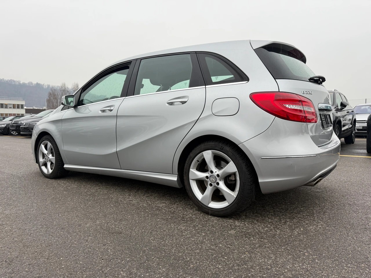 MERCEDES-BENZ B 220 Style 4Matic 7G-DCT-image-10