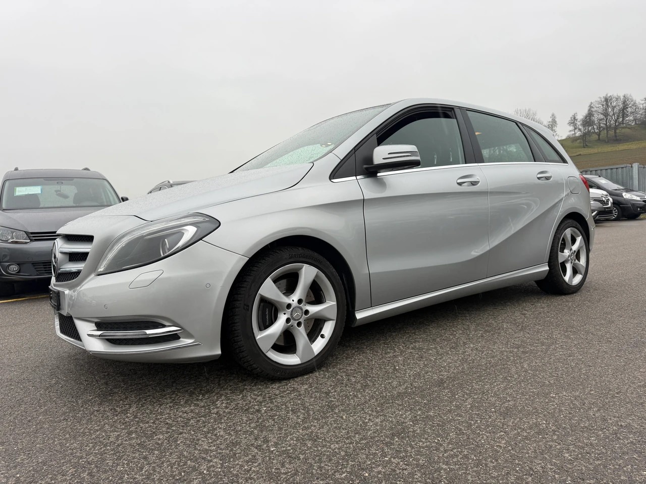 MERCEDES-BENZ B 220 Style 4Matic 7G-DCT-showroom-element-1