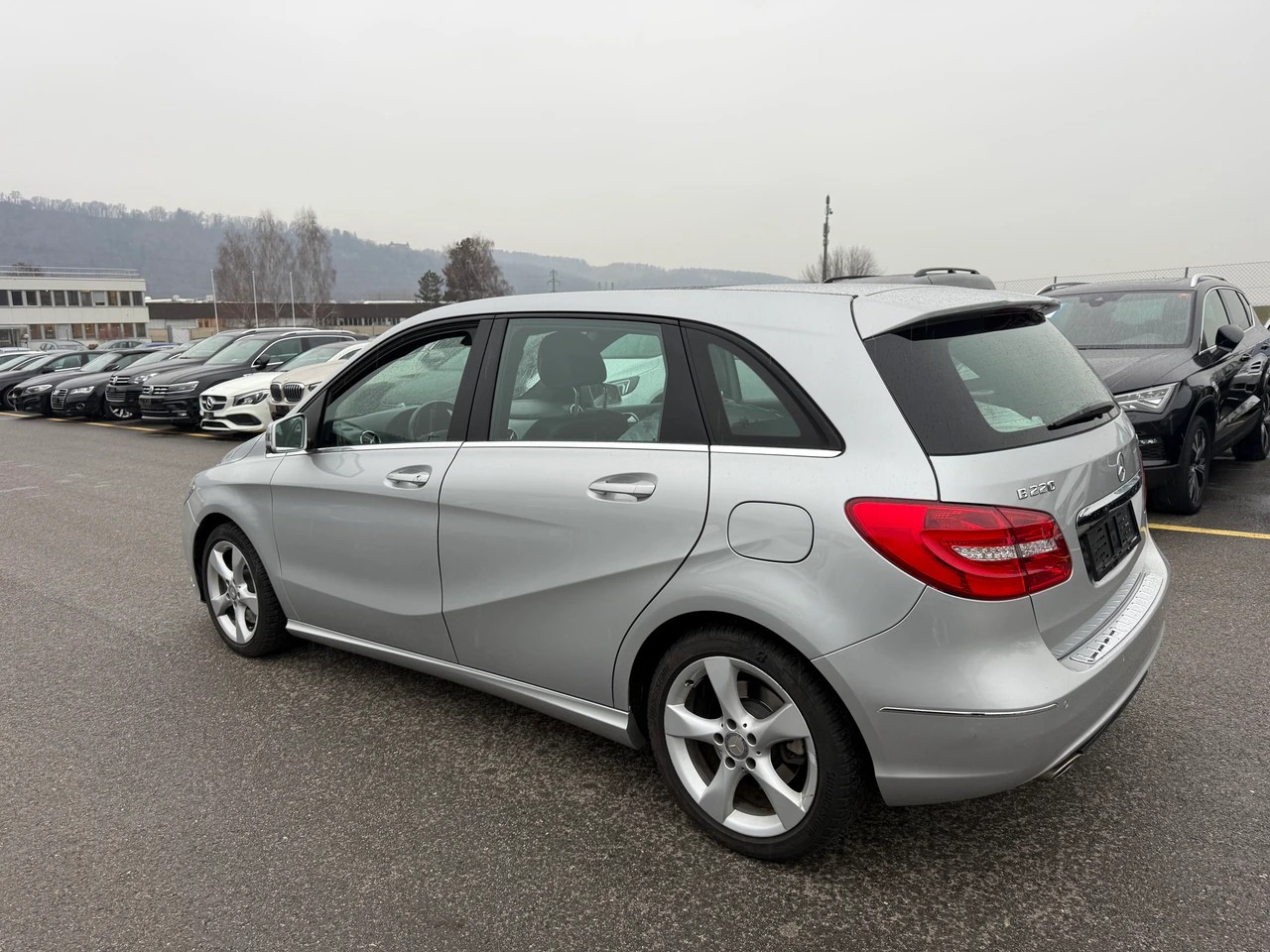 MERCEDES-BENZ B 220 Style 4Matic 7G-DCT-image-11