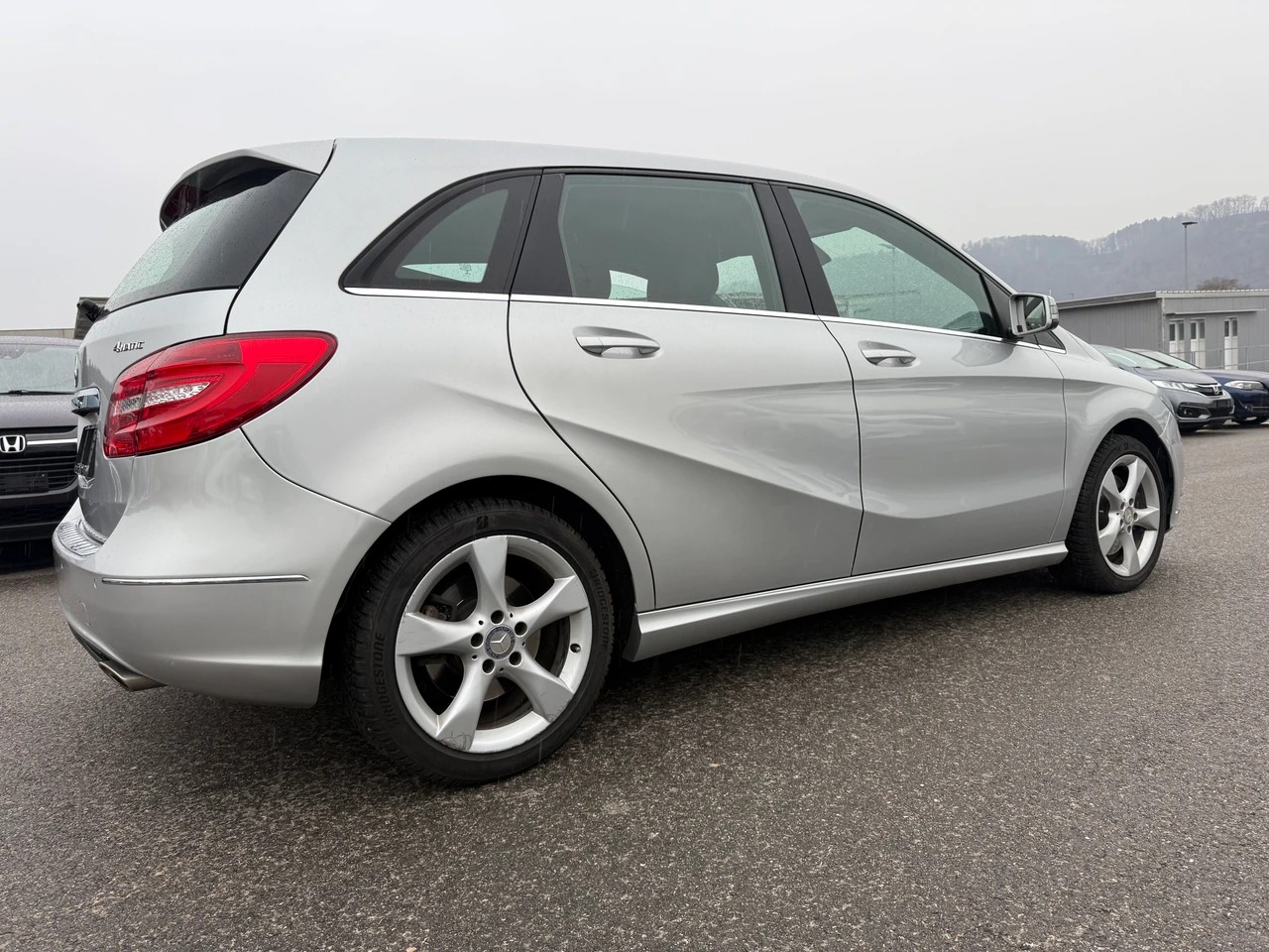 MERCEDES-BENZ B 220 Style 4Matic 7G-DCT-image-6