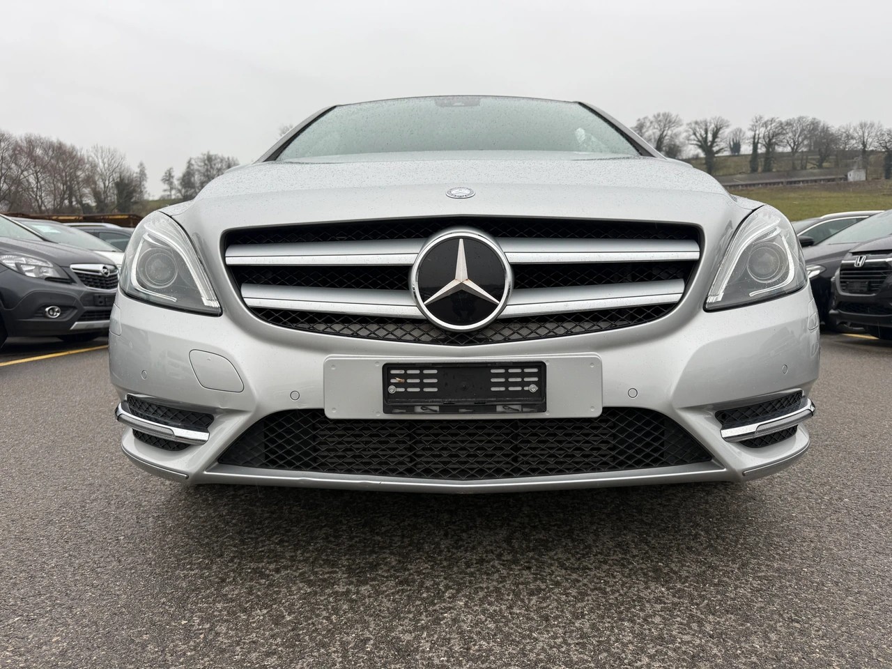 MERCEDES-BENZ B 220 Style 4Matic 7G-DCT-showroom-element-2