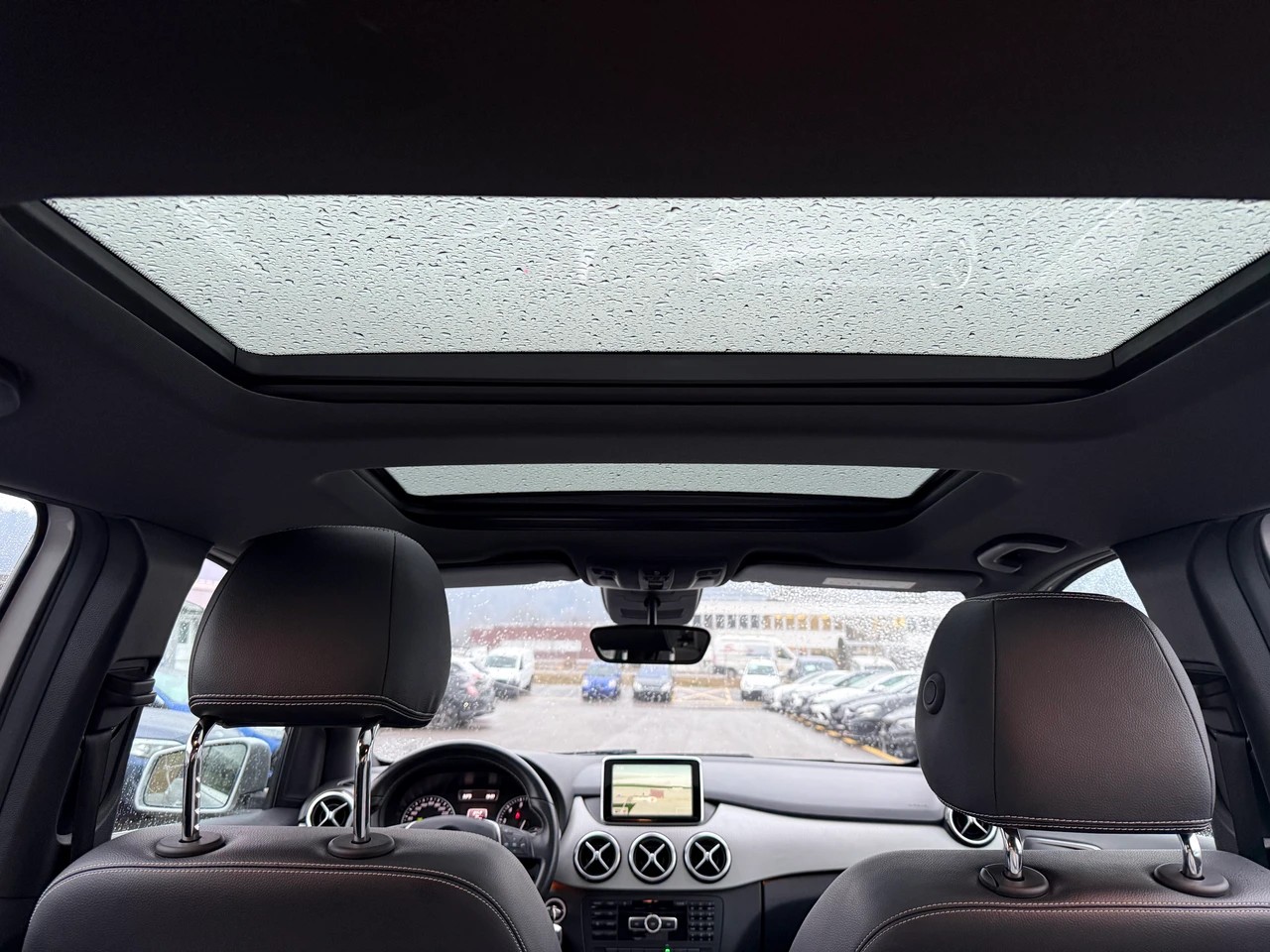 MERCEDES-BENZ B 220 Style 4Matic 7G-DCT-image-22