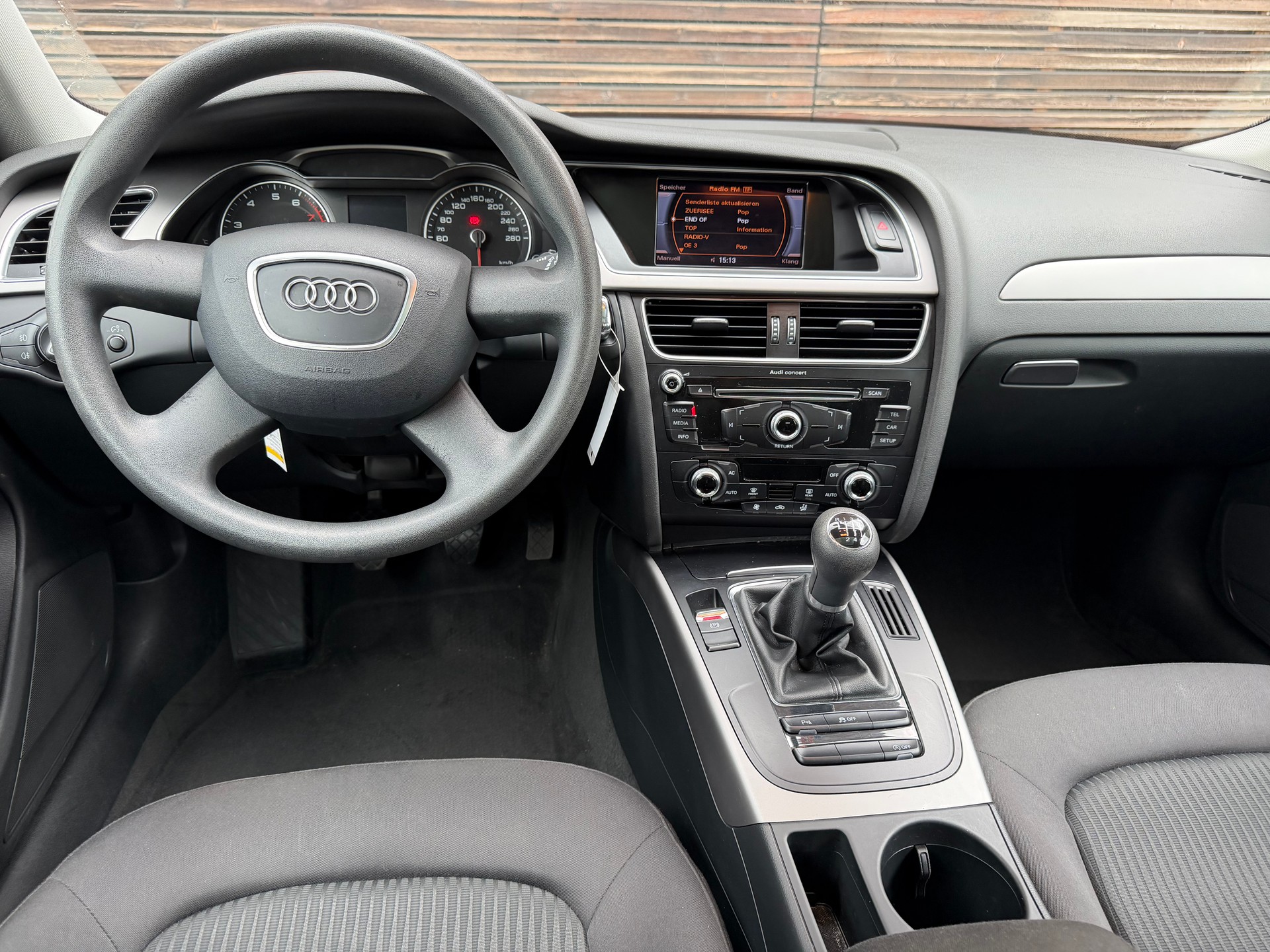 AUDI A4 Avant 1.8 TFSI-image-5