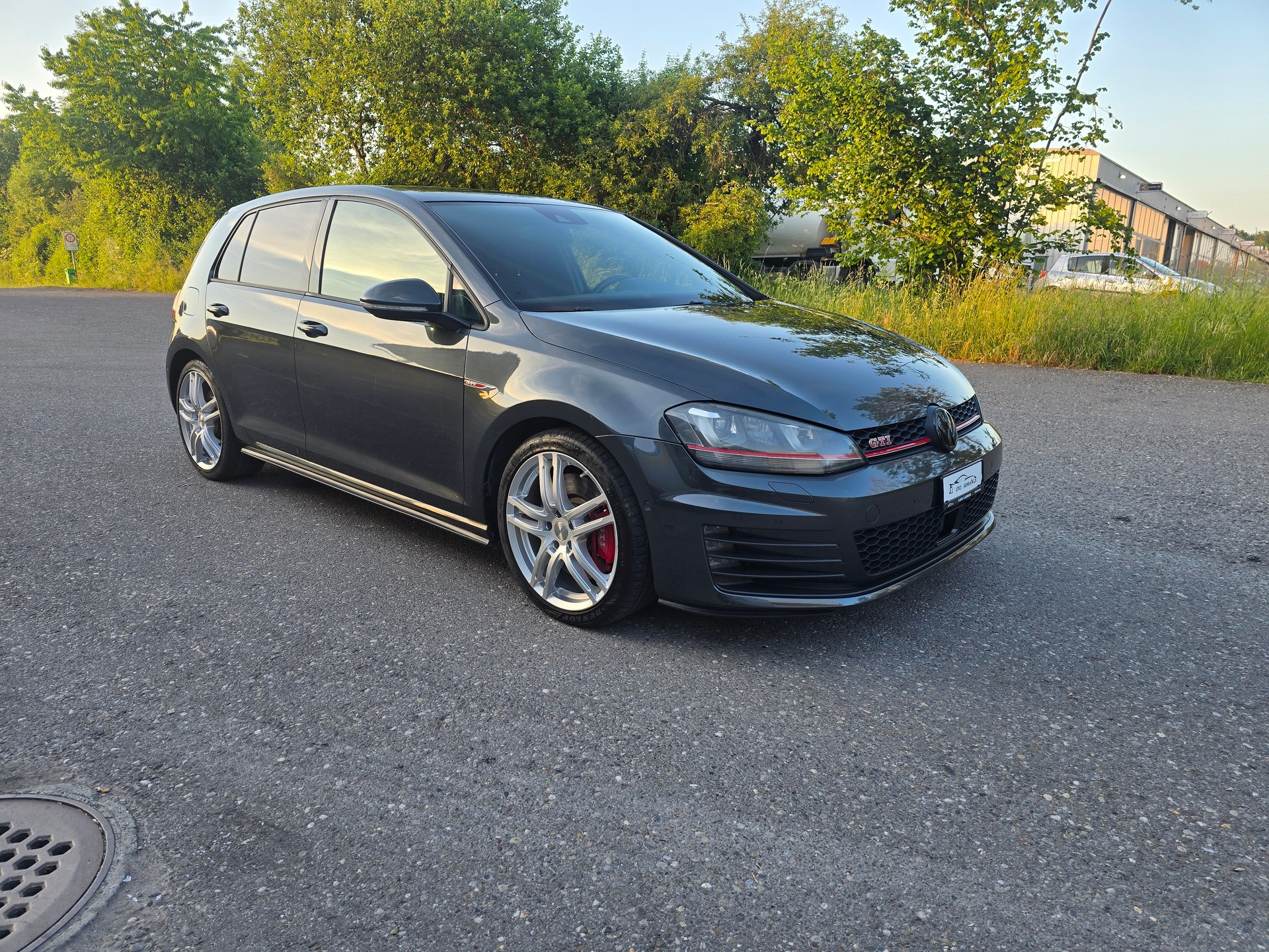VW Golf 2.0 TSI GTI Performance-showroom-element-1