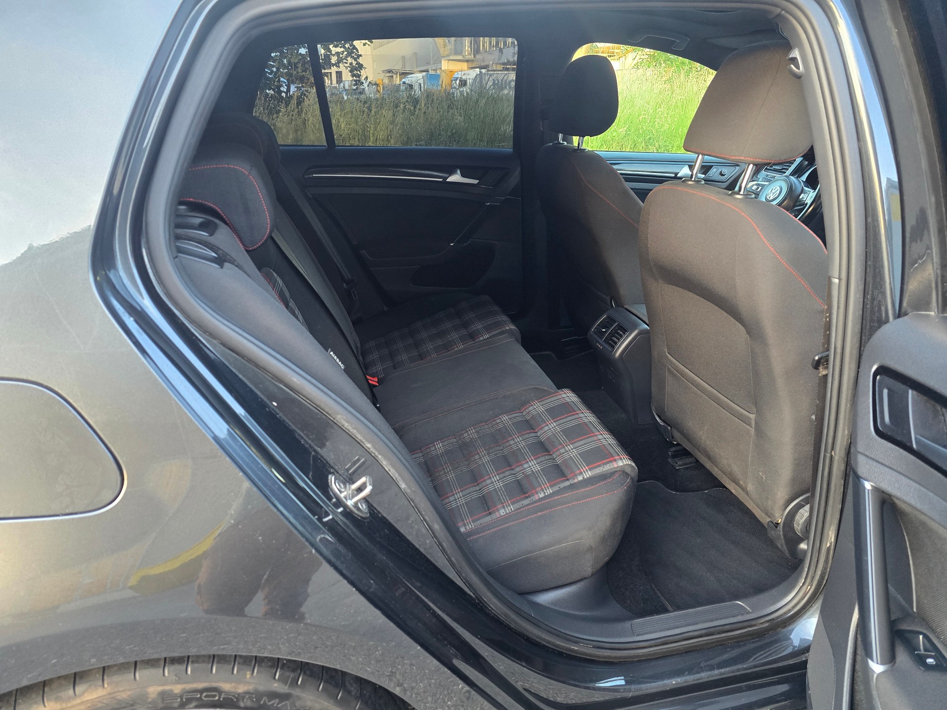 VW Golf 2.0 TSI GTI Performance-image-10