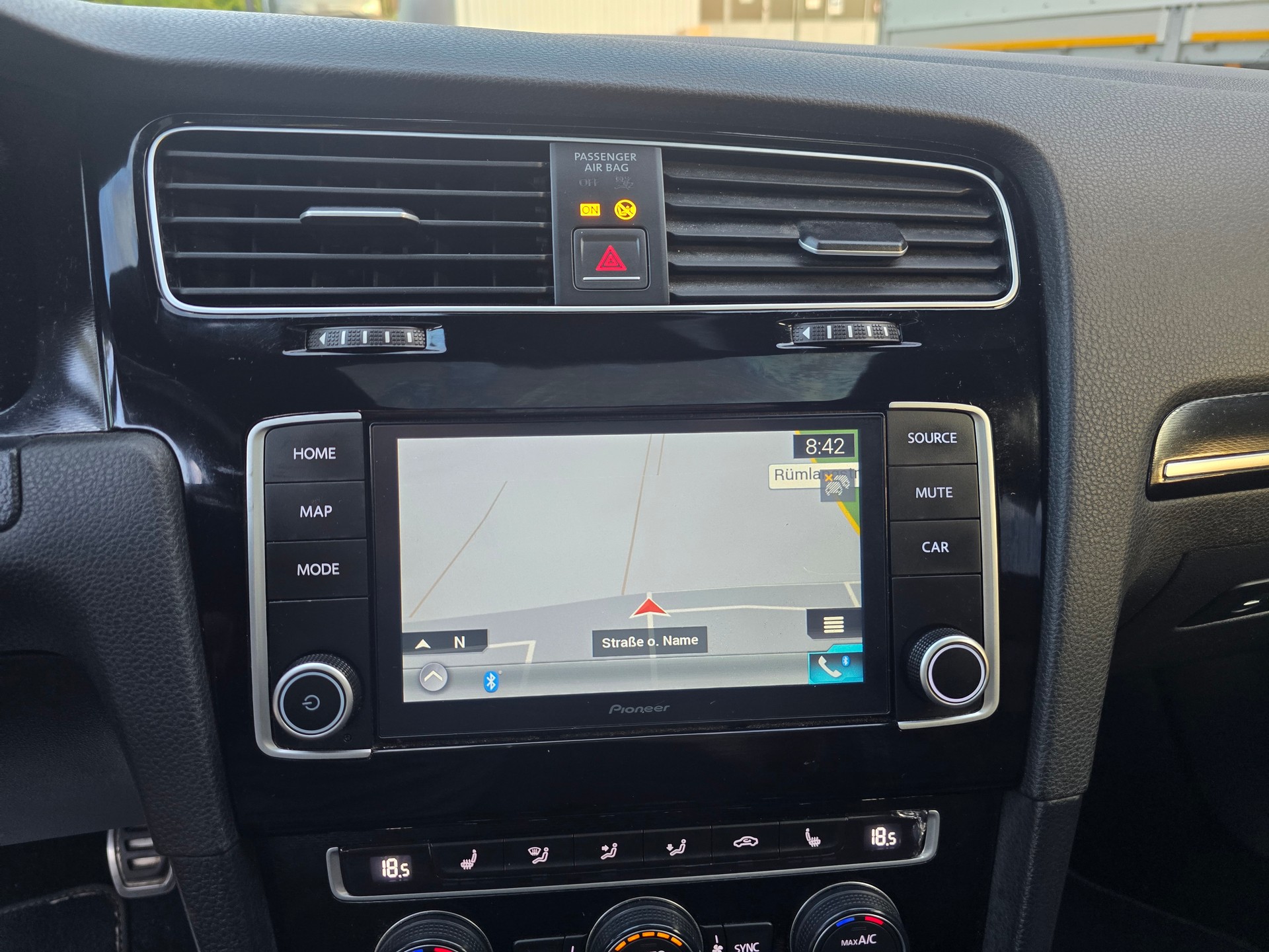 VW Golf 2.0 TSI GTI Performance-image-22