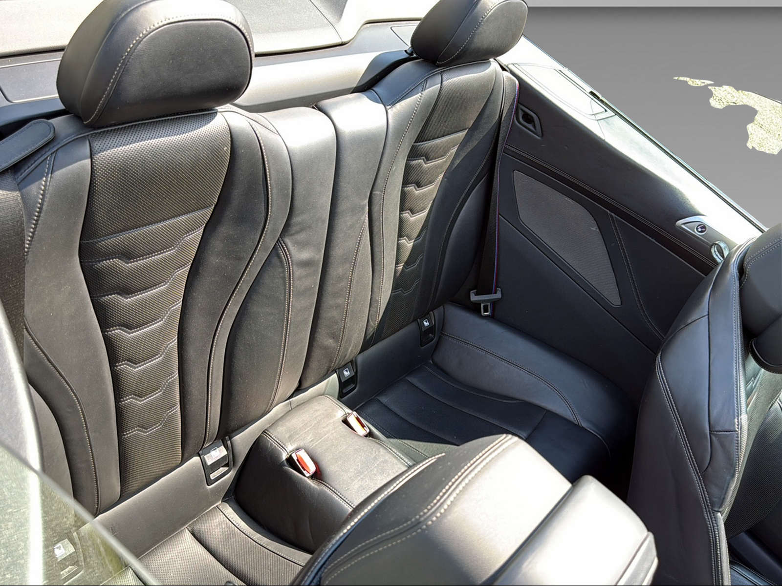 BMW M840d xDrive Cabriolet-image-22