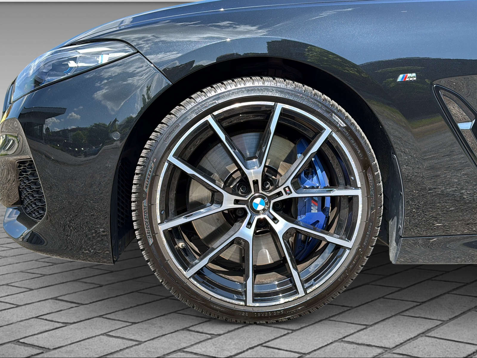 BMW M840d xDrive Cabriolet-showroom-element-3