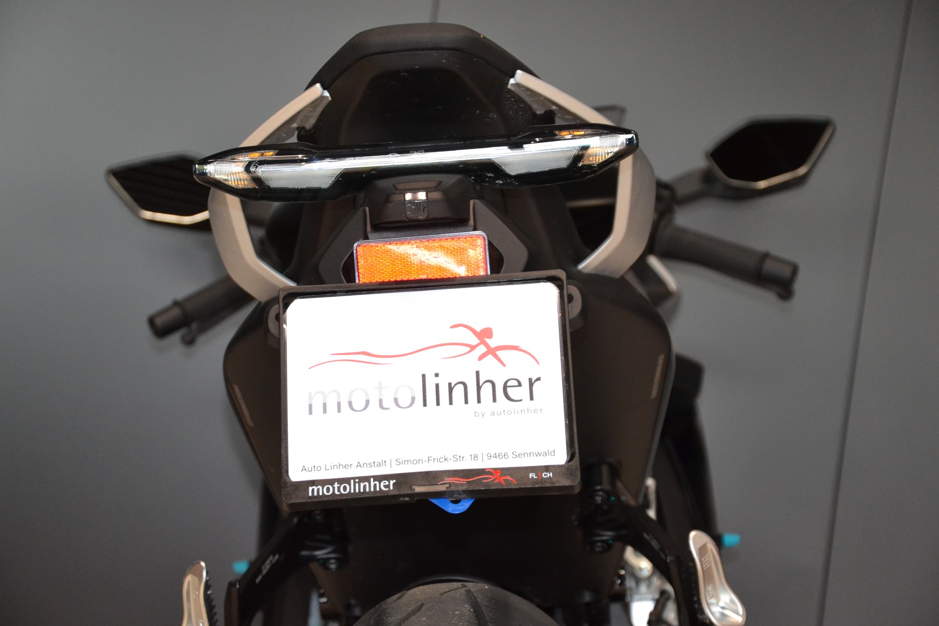 CF MOTO 675 SR-R-image-8