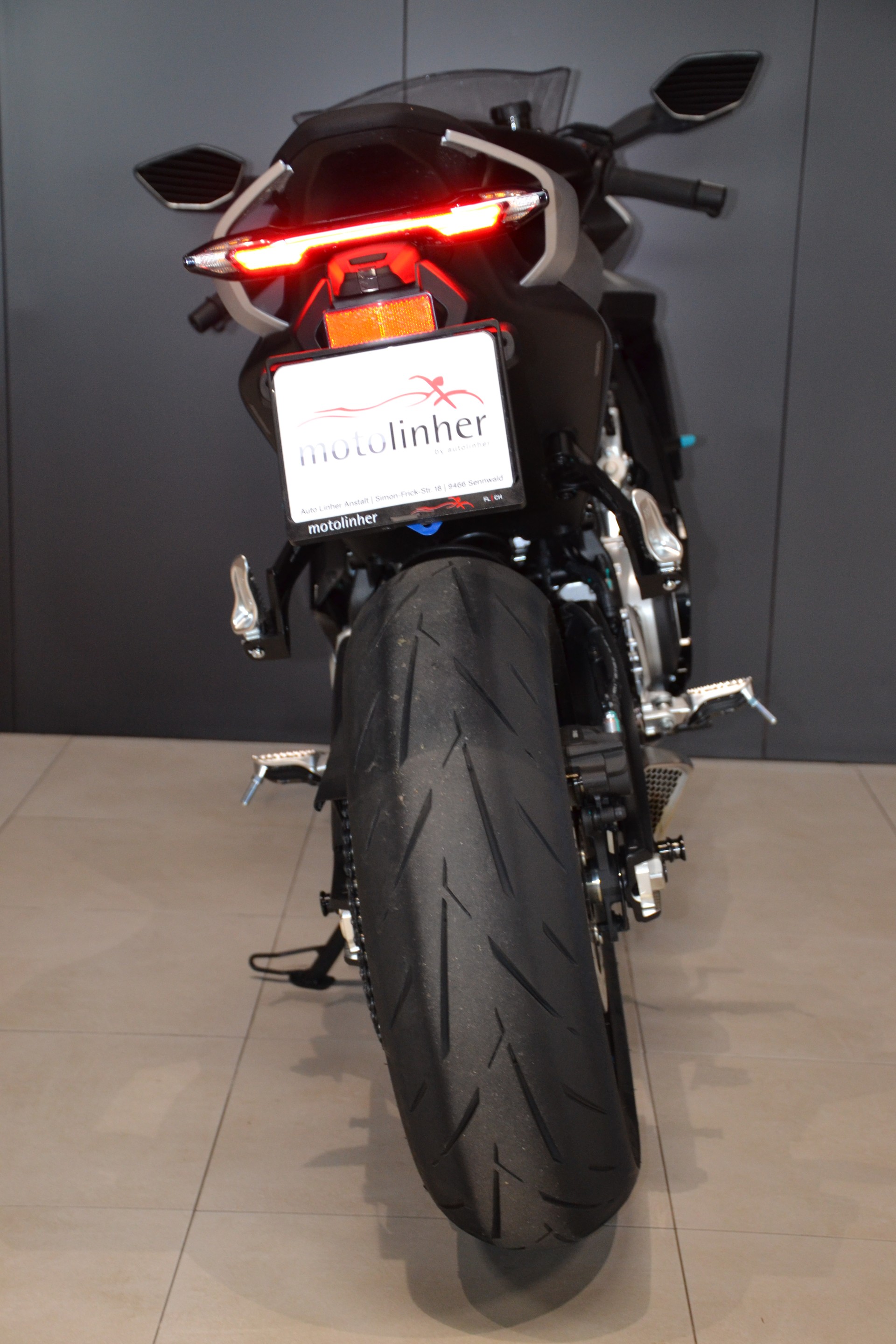 CF MOTO 675 SR-R-image-12