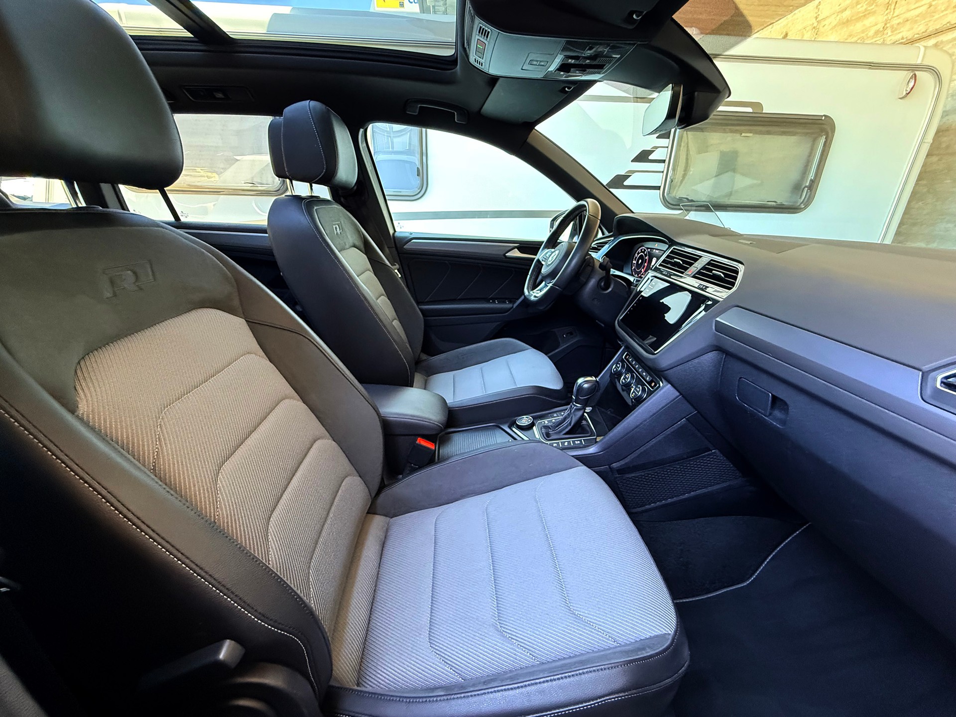 VW Tiguan 2.0TSI R-Line 4Motion DSG-image-17