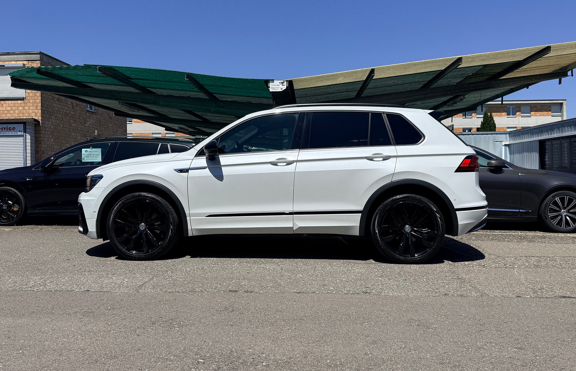 VW Tiguan 2.0TSI R-Line 4Motion DSG-image-13
