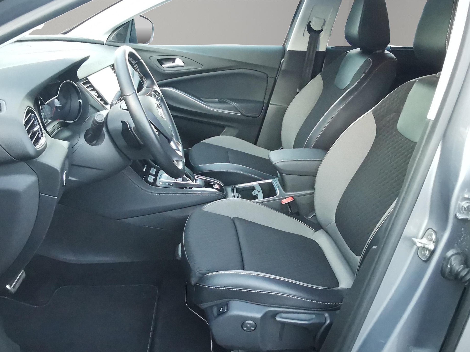 OPEL Grandland X 1.6 T PHEV Excellence-showroom-element-1