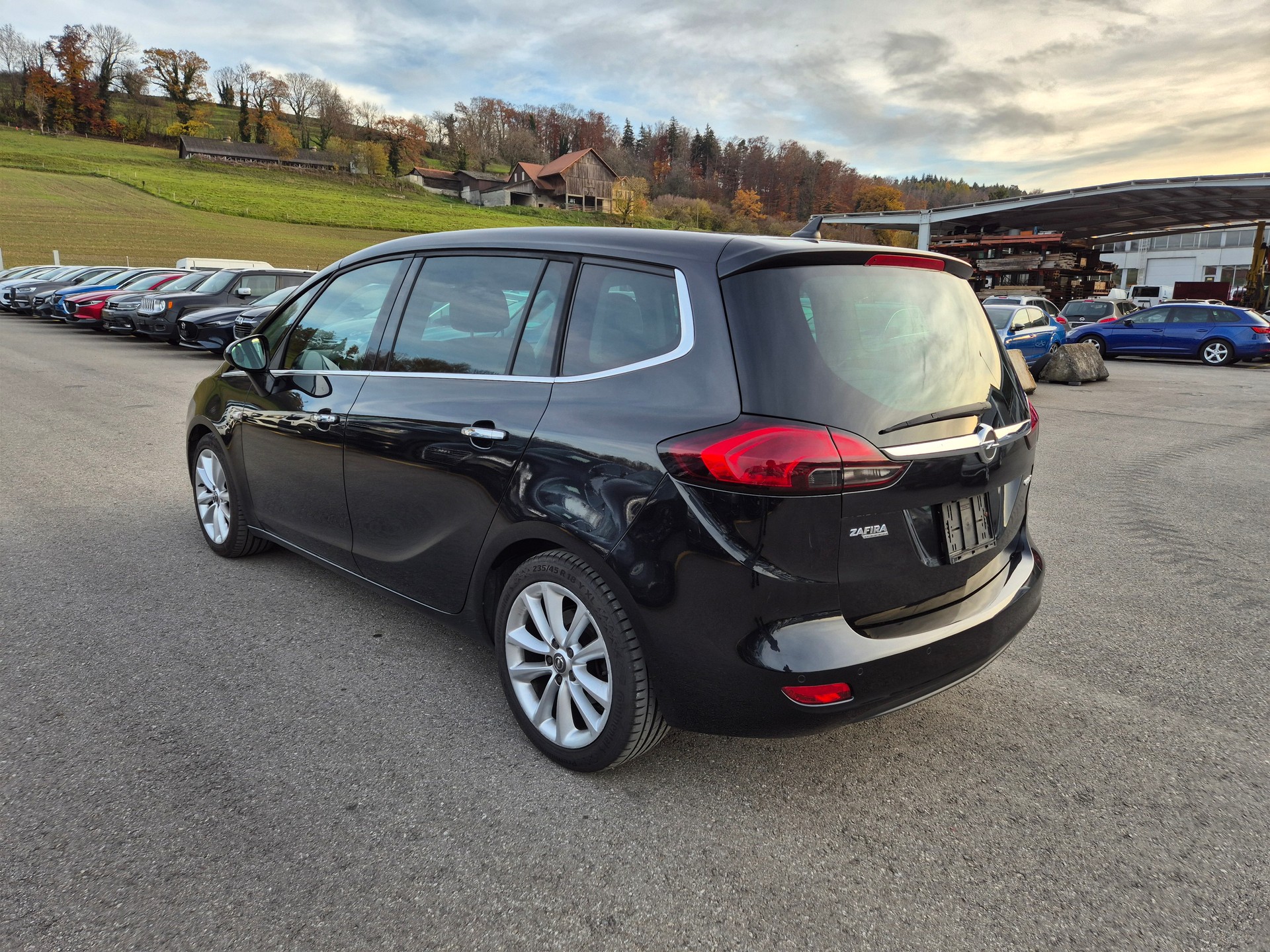 OPEL Zafira Tourer 1.4i 16V Cosmo-image-13