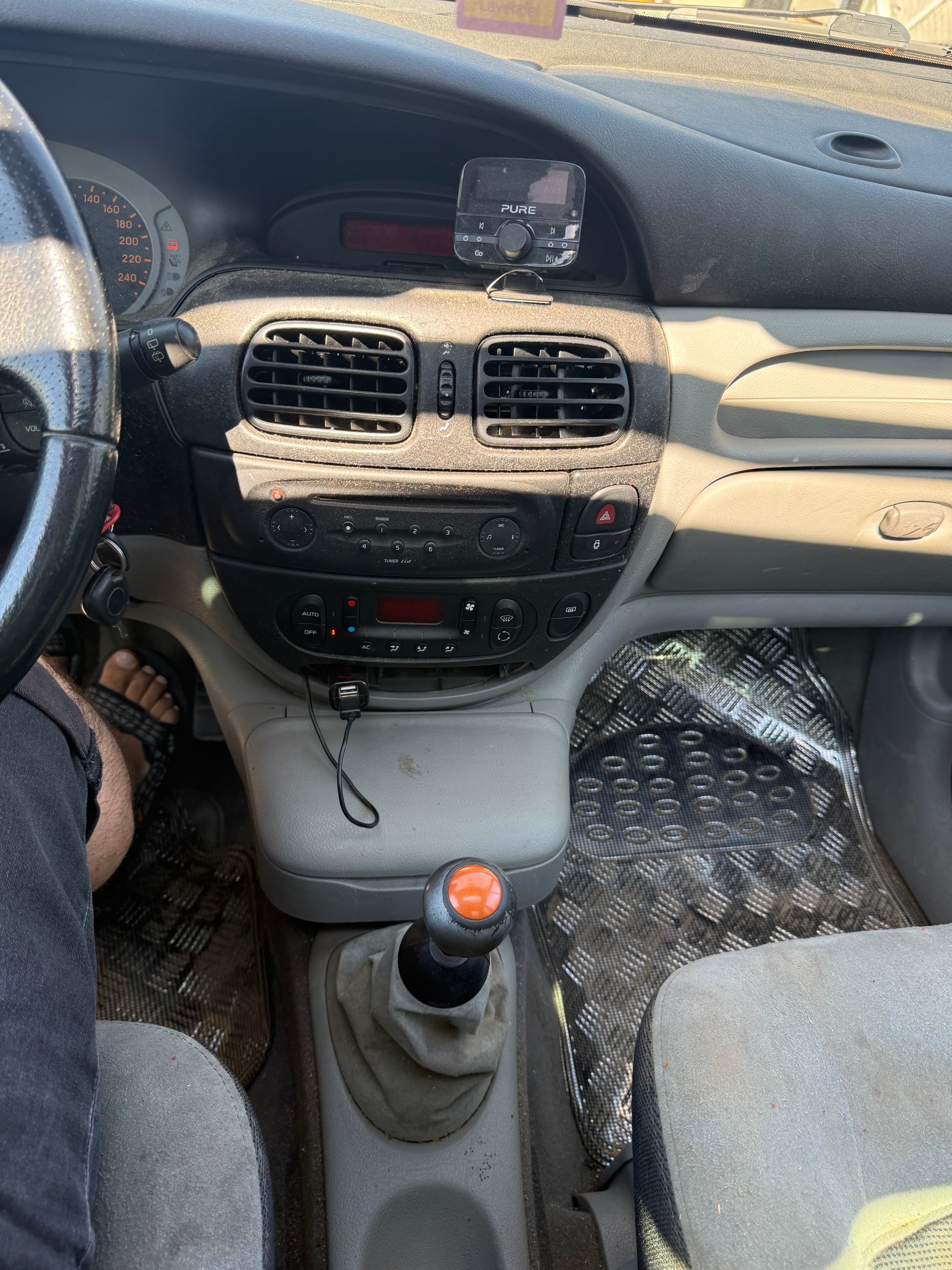 RENAULT Scénic 2.0 16V RX4 Sportway-image-10
