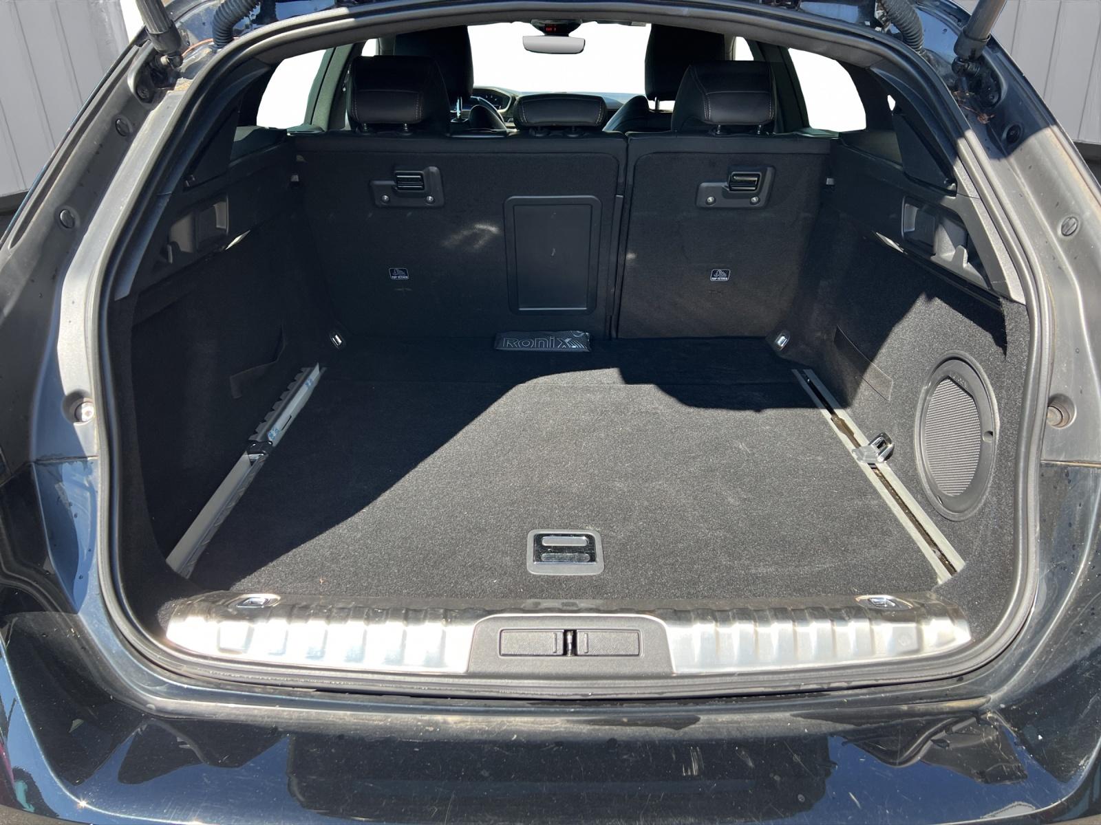 PEUGEOT 508 SW 1.6 PureTech GT-image-11