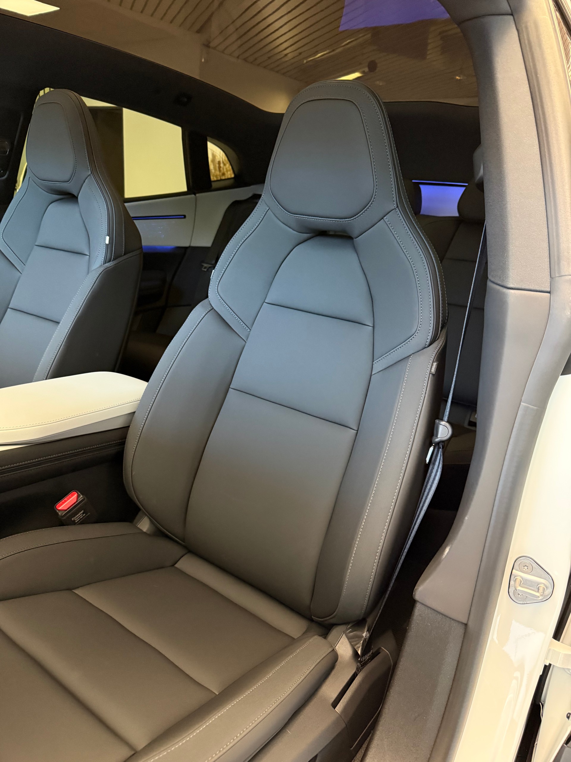 POLESTAR Polestar 4 Long Range Single 100kWh-image-7