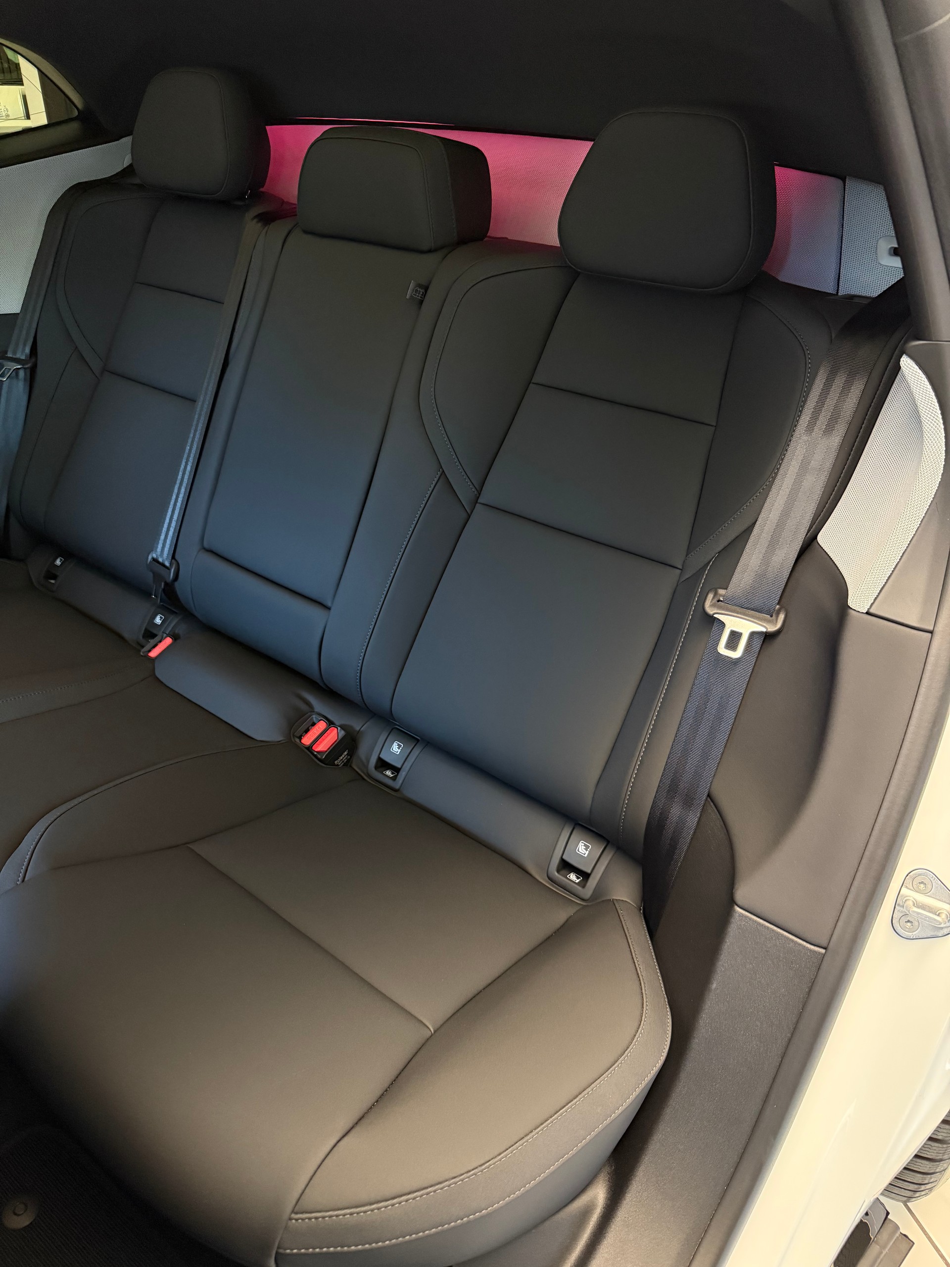 POLESTAR Polestar 4 Long Range Single 100kWh-image-10