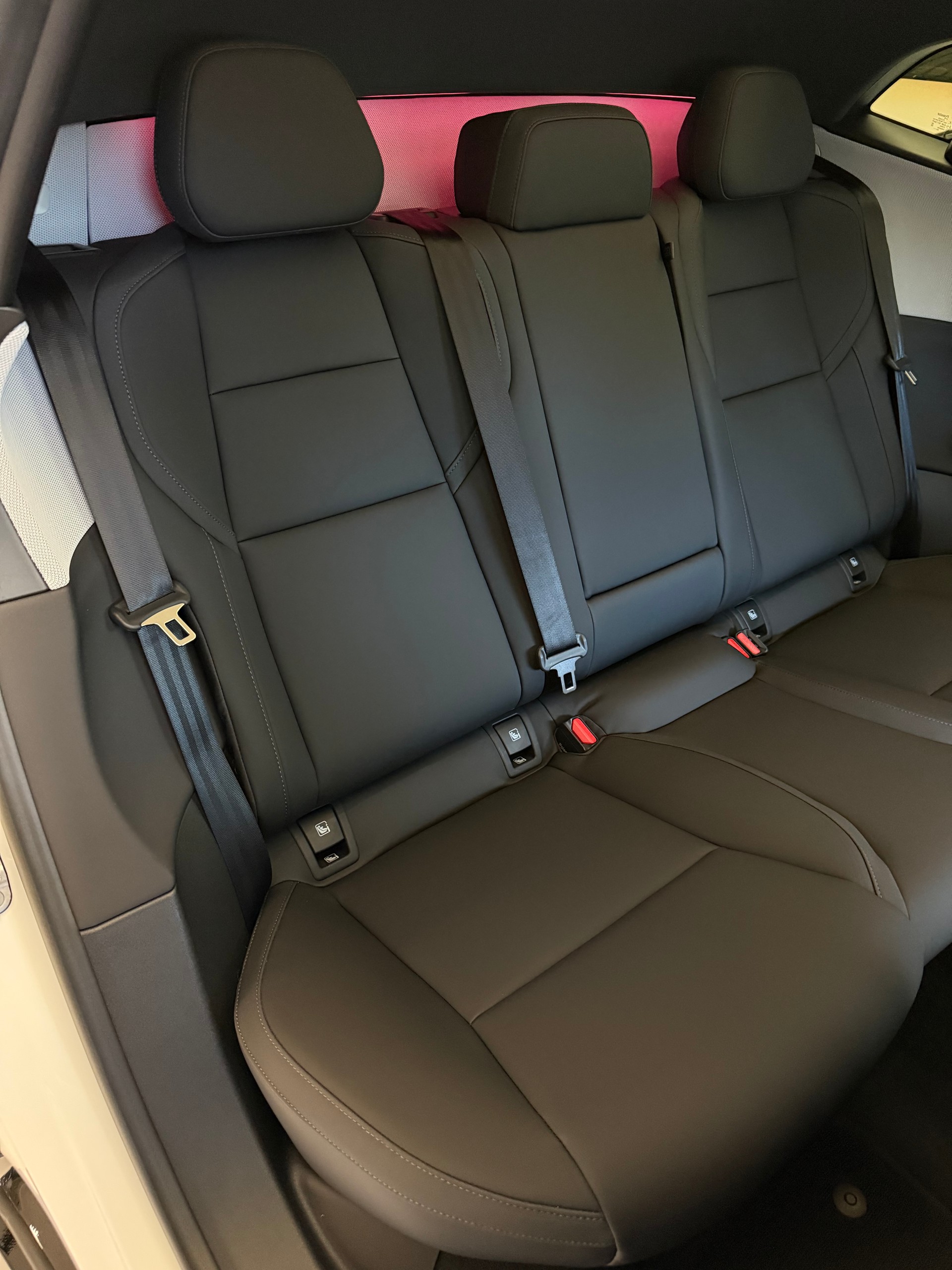 POLESTAR Polestar 4 Long Range Single 100kWh-image-17