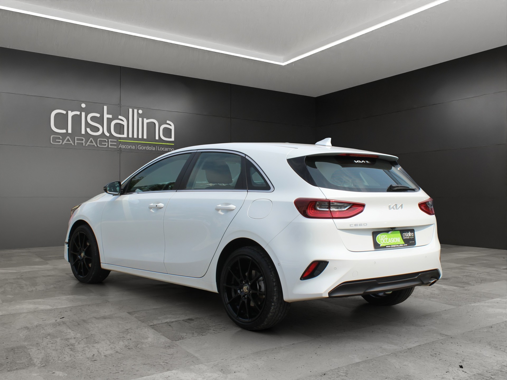 KIA Ceed 1.5 T-GDi MHEV Power-showroom-element-2