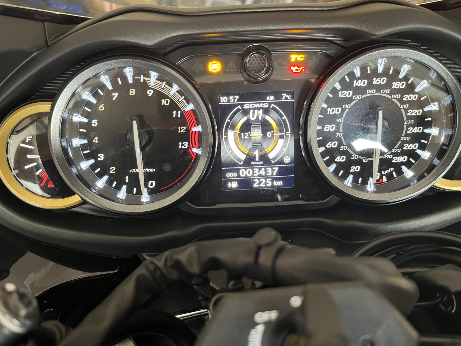 SUZUKI GSX 1300 RR Hayabusa-image-1