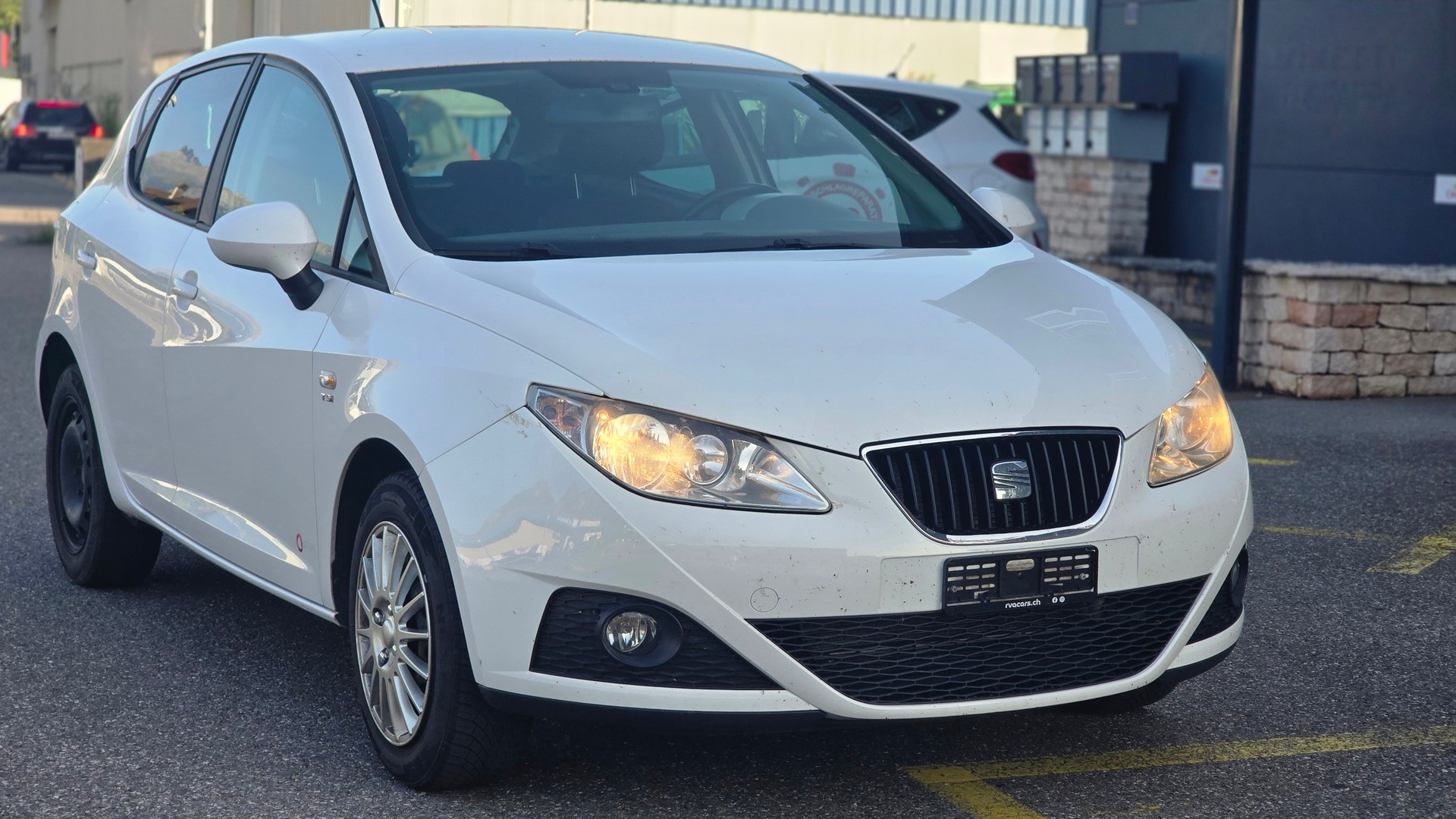 SEAT Ibiza SC 1.2 TSI Style-showroom-element-2