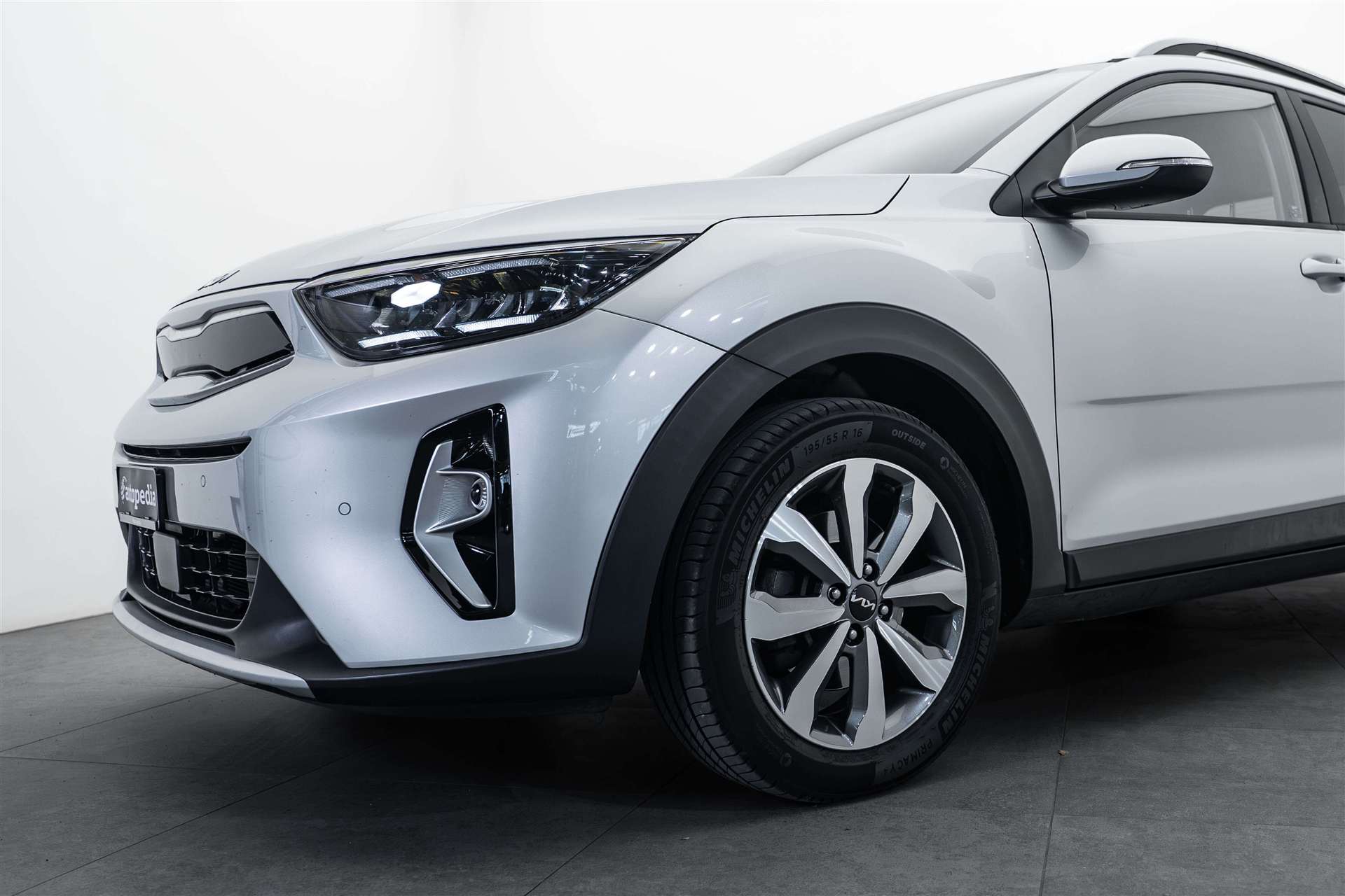 KIA KIA Stonic MHEV-showroom-element-1