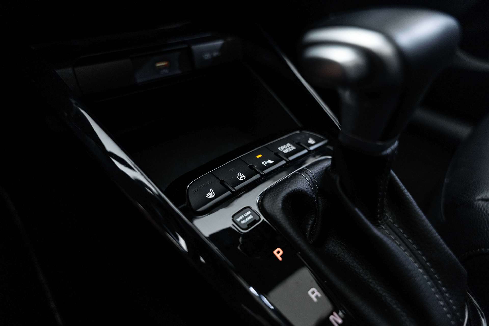 KIA KIA Stonic MHEV-image-24