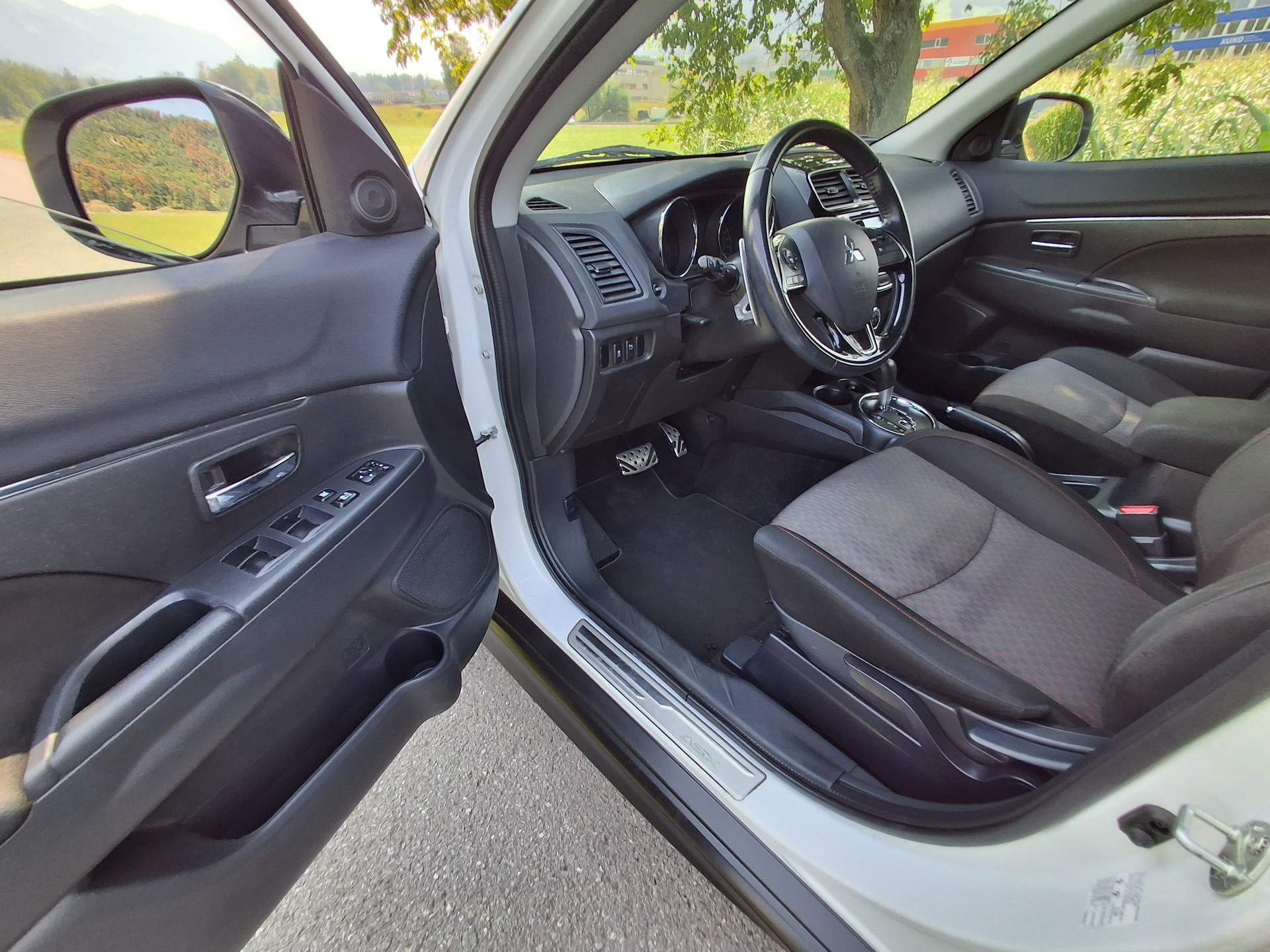 MITSUBISHI ASX 2.2 DID Style Hyaku Edition 4WD Automatic-image-5