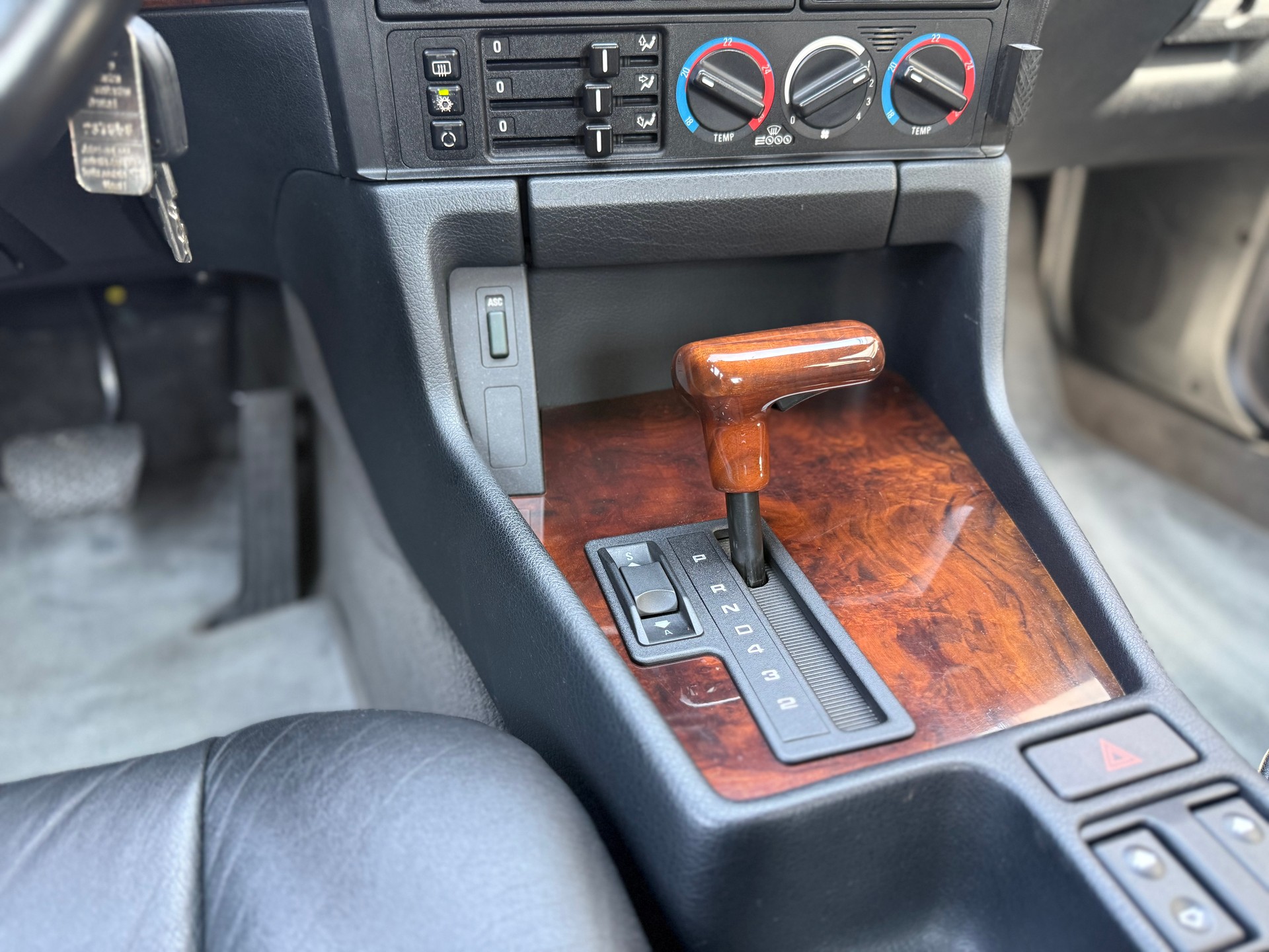BMW 530i V8 A E34-image-18