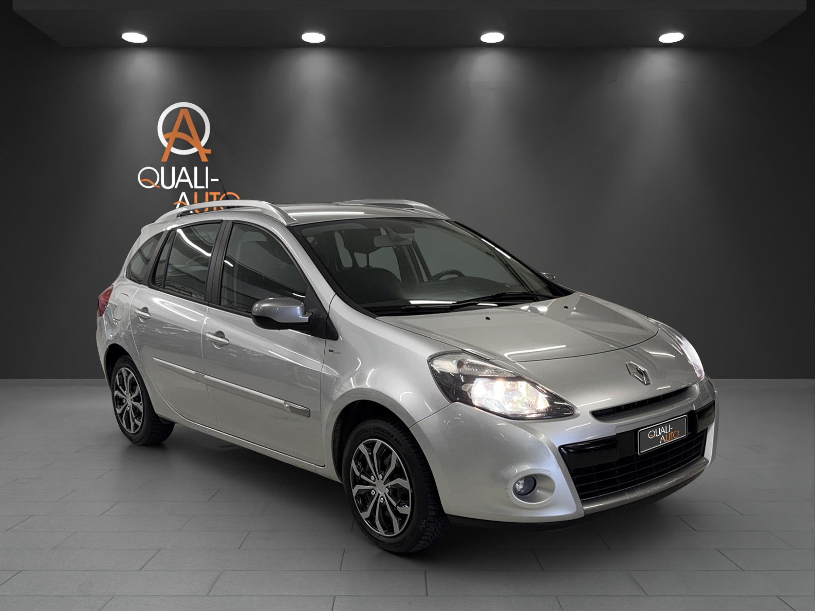 RENAULT Clio Grandtour 1.6 16V Night&Day Automatic