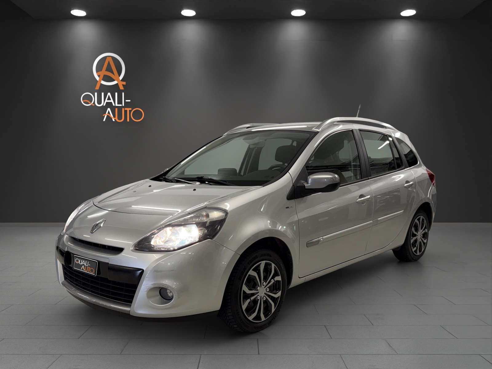 RENAULT Clio Grandtour 1.6 16V Night&Day Automatic-showroom-element-2