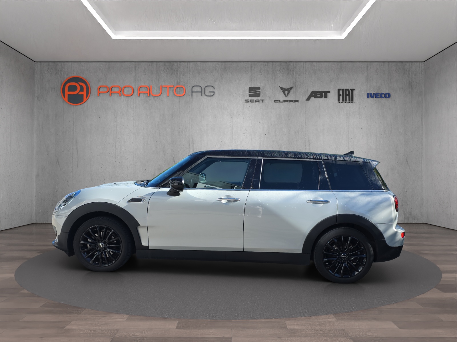 MINI Clubman Cooper Steptronic DKG-showroom-element-1