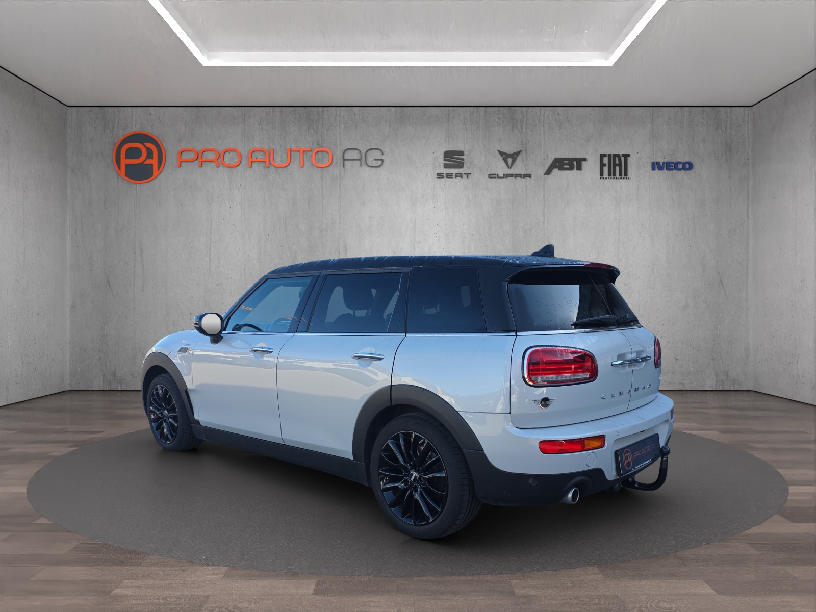 MINI Clubman Cooper Steptronic DKG-showroom-element-2