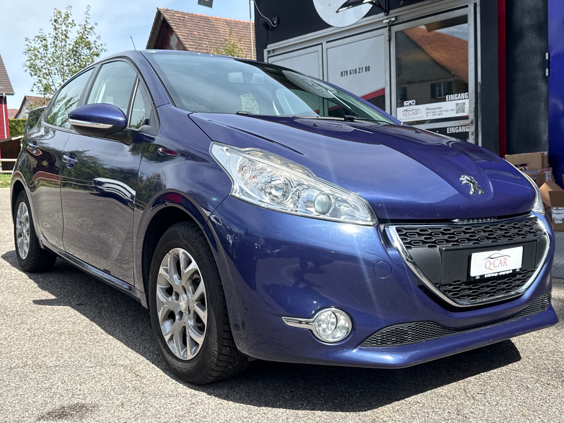 PEUGEOT 208 1.2 VTI Active-showroom-element-1