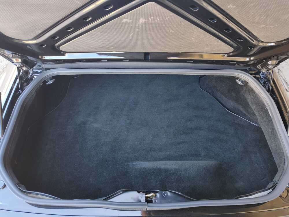 PORSCHE 944 Turbo Cabriolet-image-12