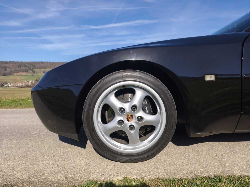 PORSCHE 944 Turbo Cabriolet-image-14