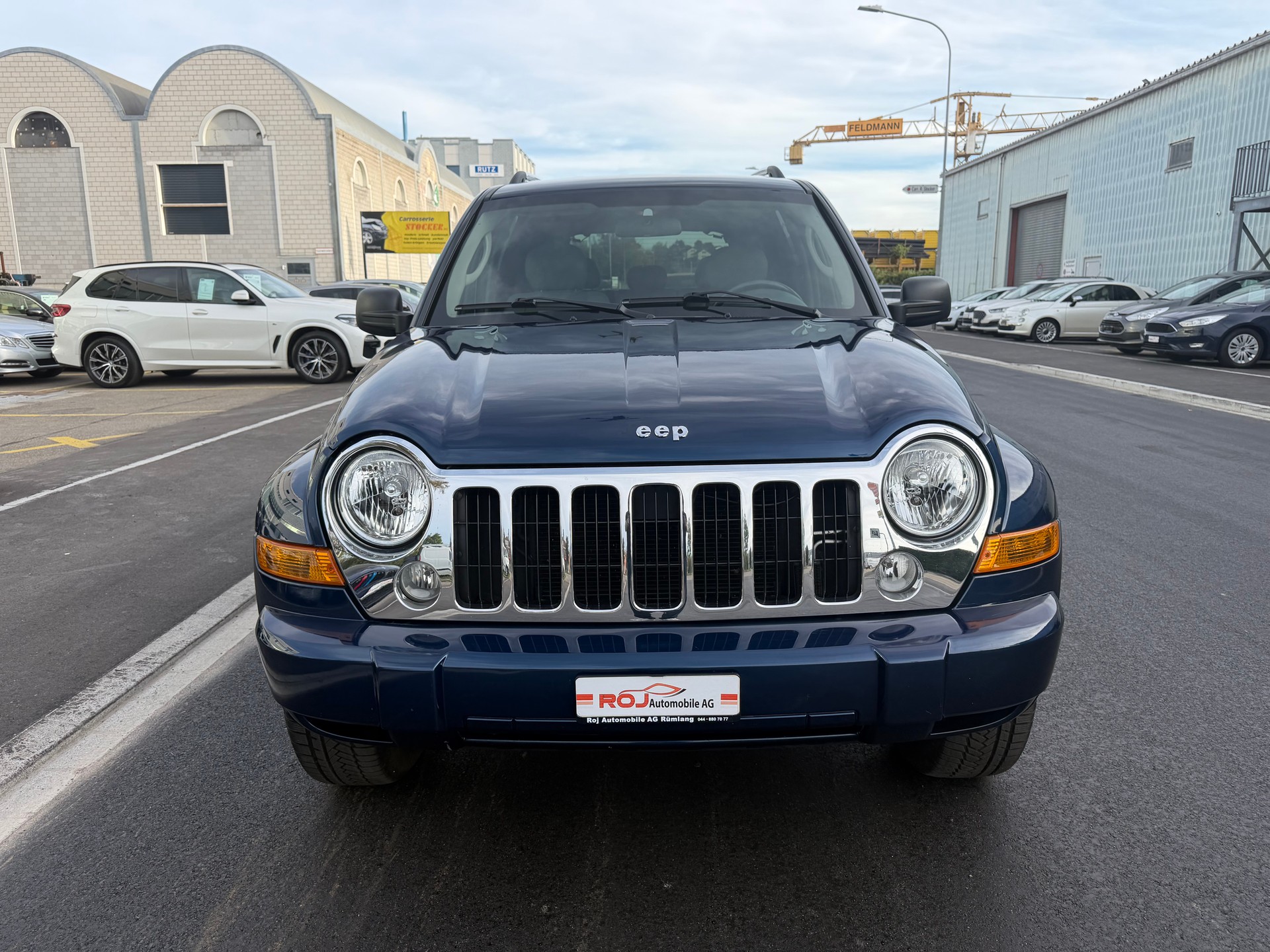 JEEP Cherokee 3.7 V6 Limited-showroom-element-2
