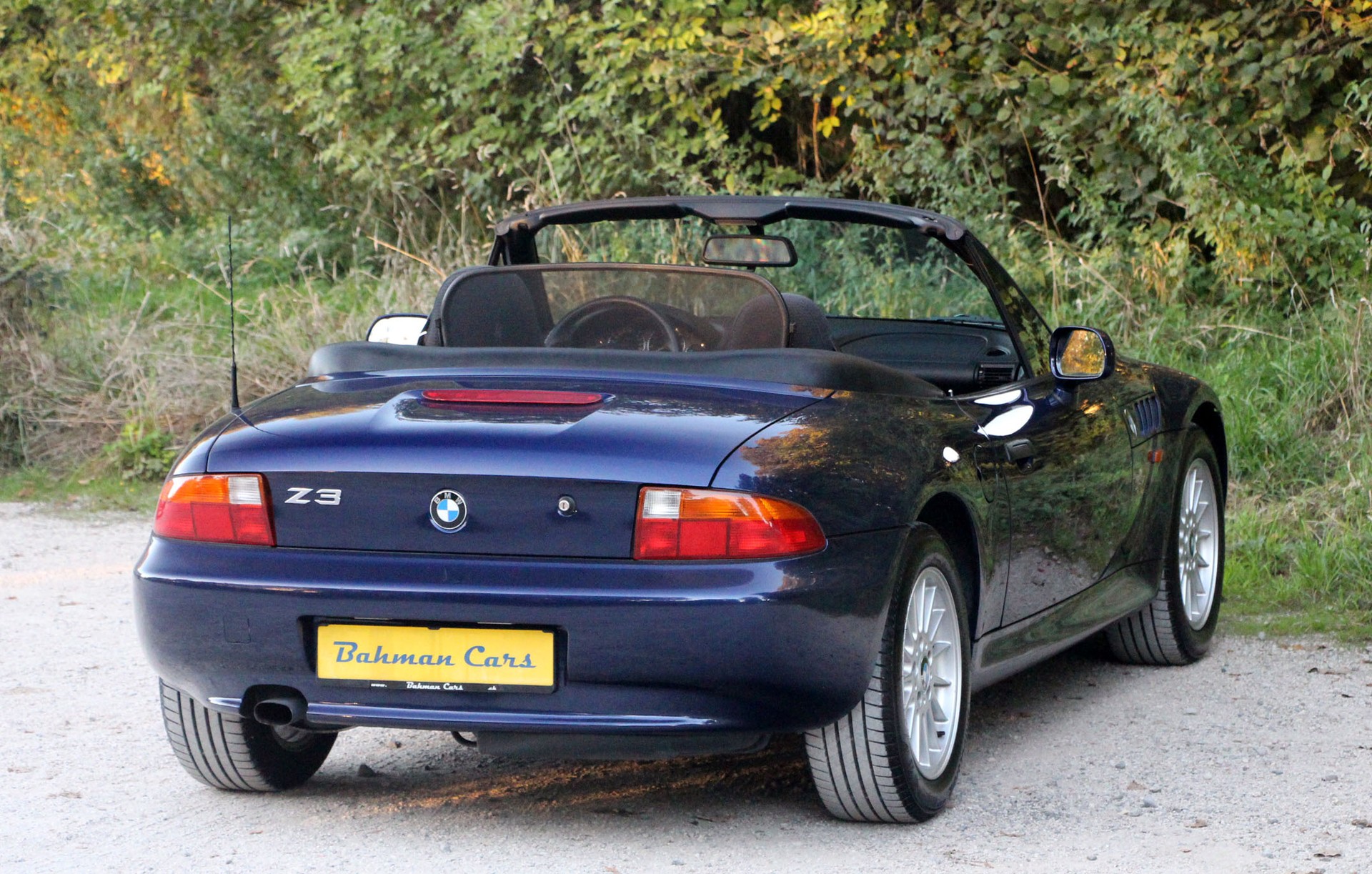 BMW Z3 1.9i Roadster-showroom-element-3