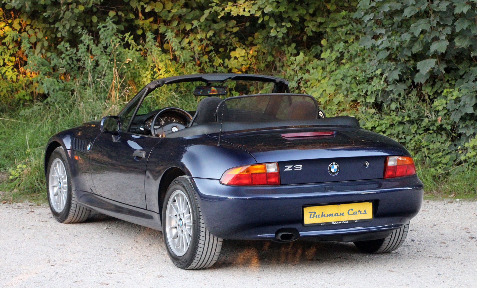 BMW Z3 1.9i Roadster-showroom-element-1