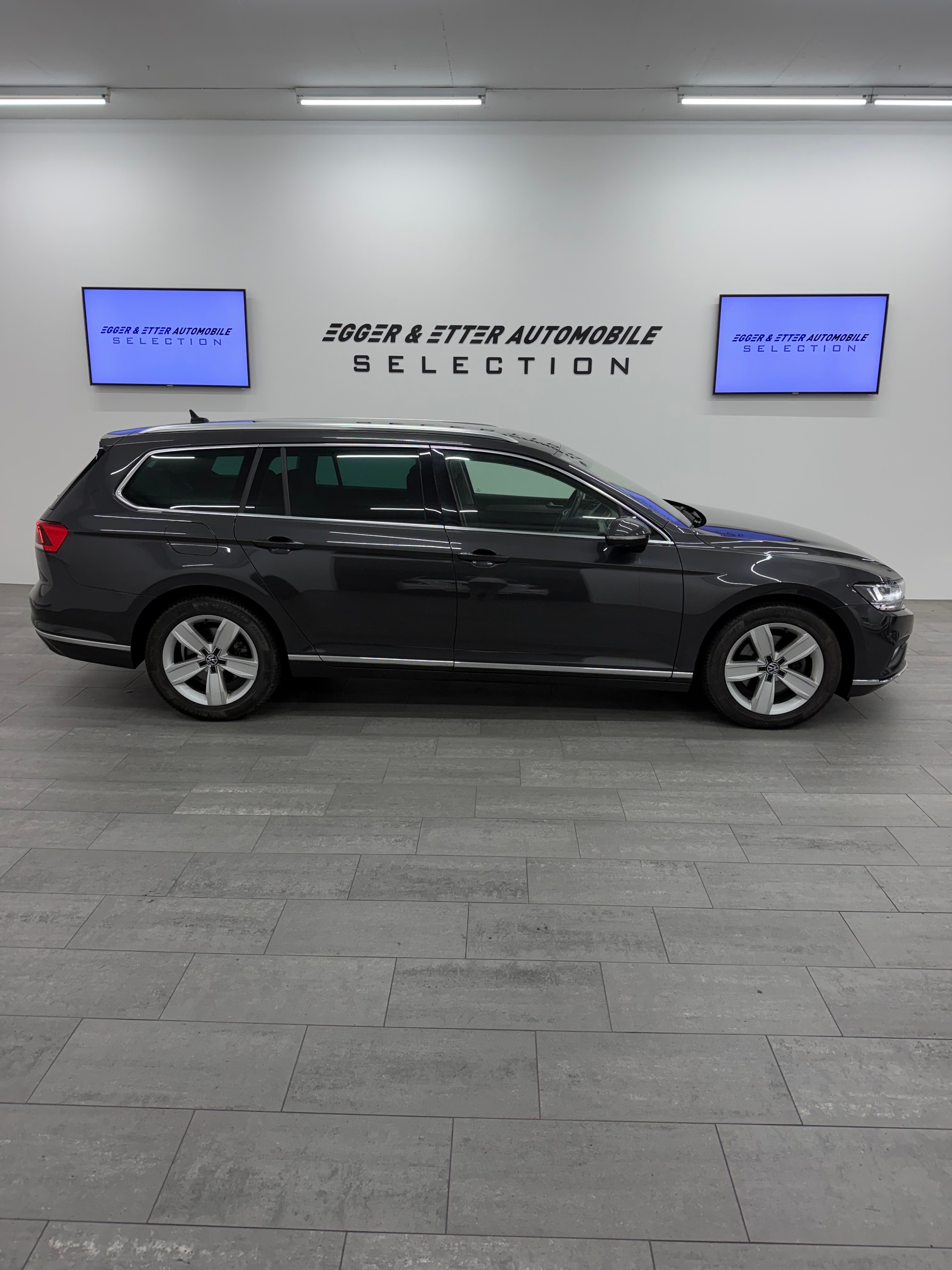 VW Passat 2.0 TDI BMT Elegance 4Motion DSG-showroom-element-3
