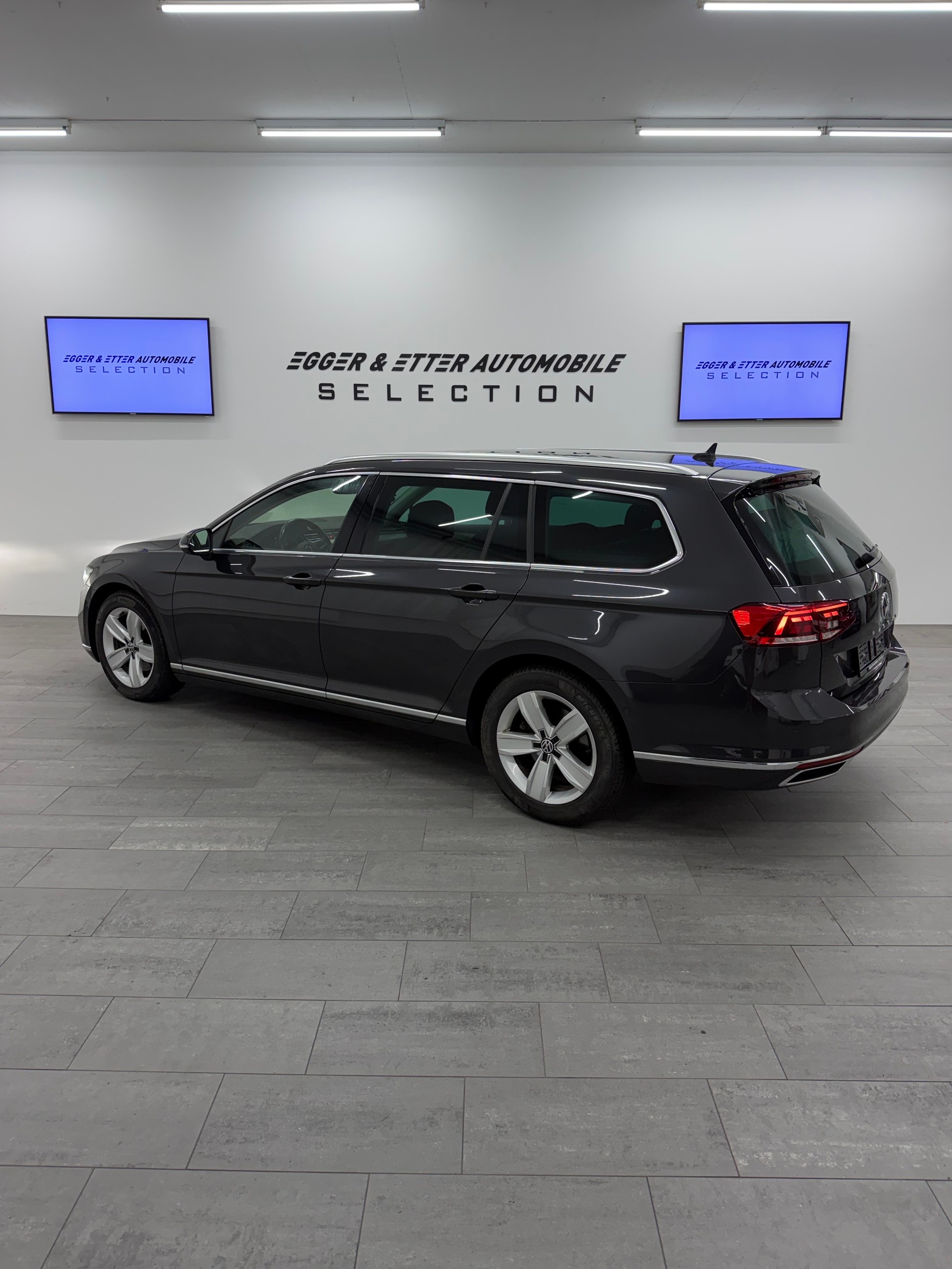 VW Passat 2.0 TDI BMT Elegance 4Motion DSG-image-6