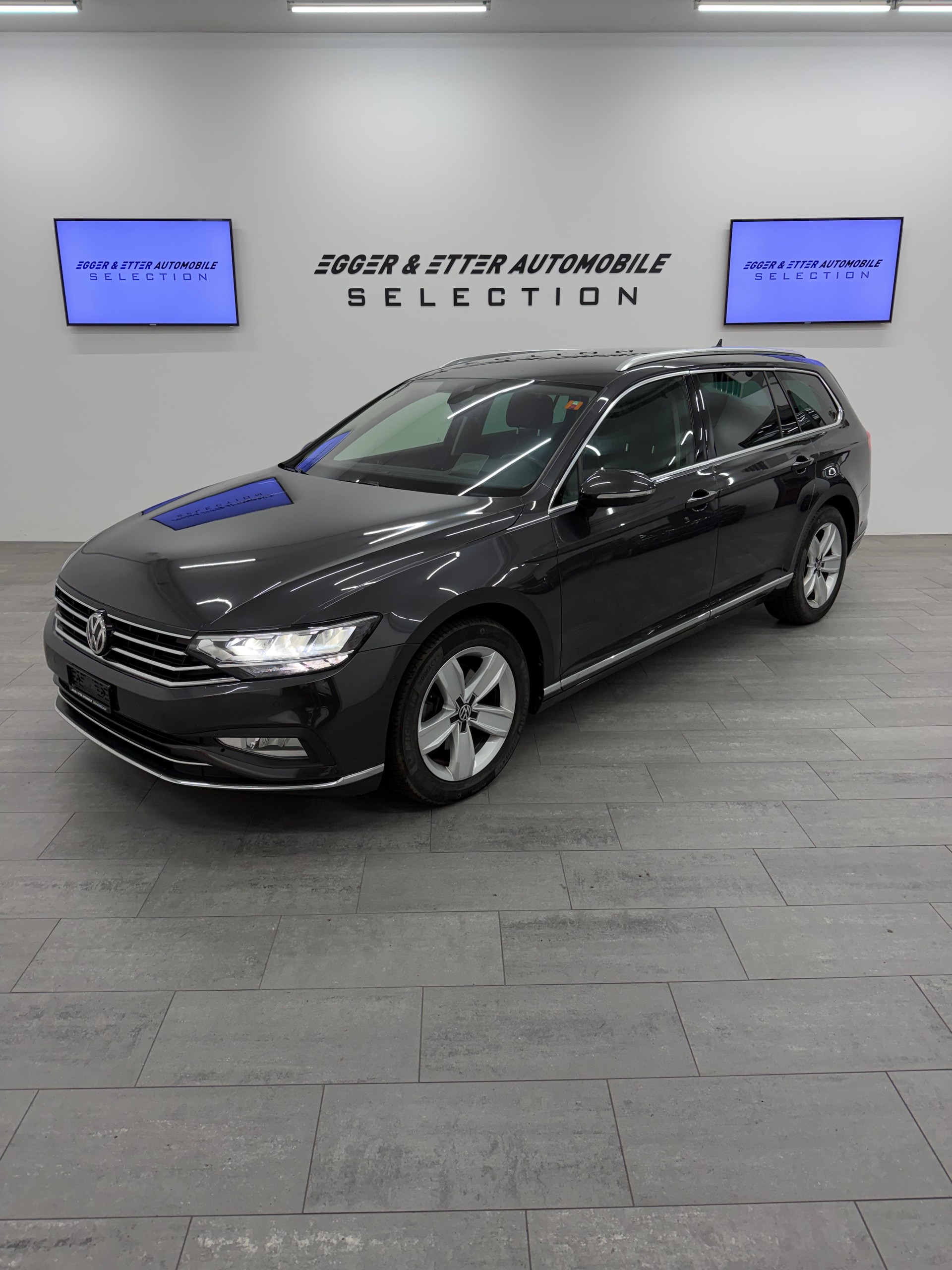 VW Passat 2.0 TDI BMT Elegance 4Motion DSG-showroom-element-1