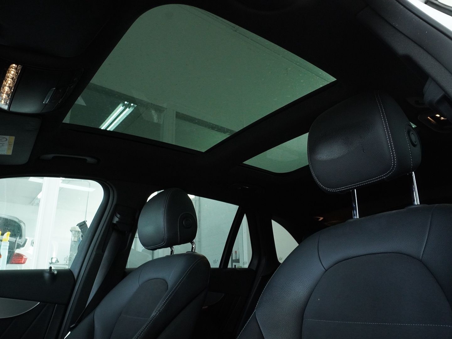 MERCEDES-BENZ GLC 250 d Exclusive 4Matic 9G-Tronic-showroom-element-3