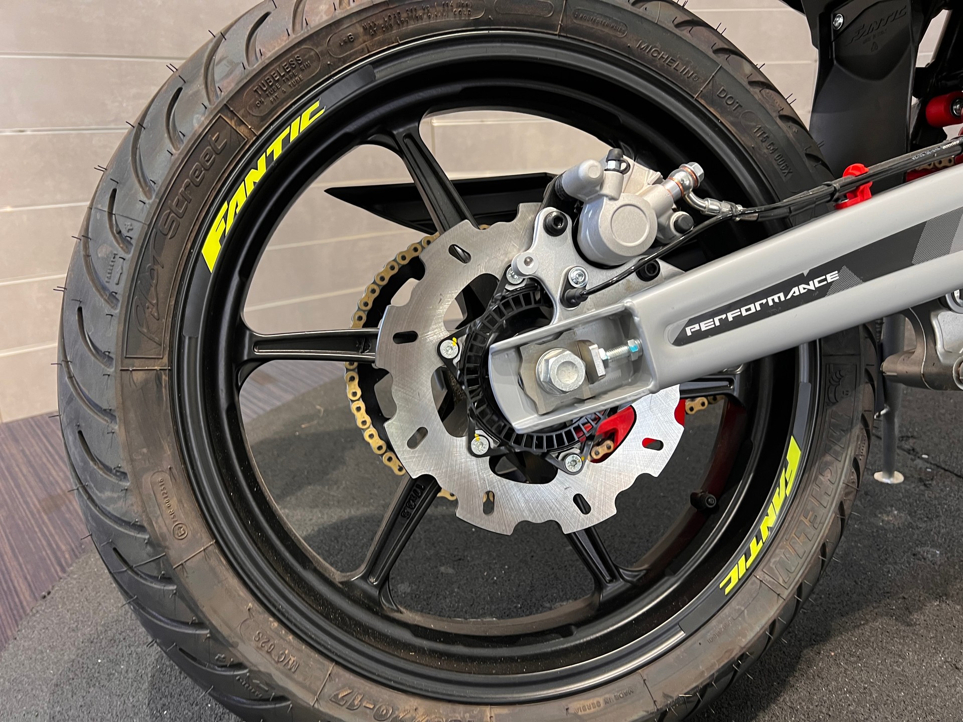 FANTIC Performance-image-10