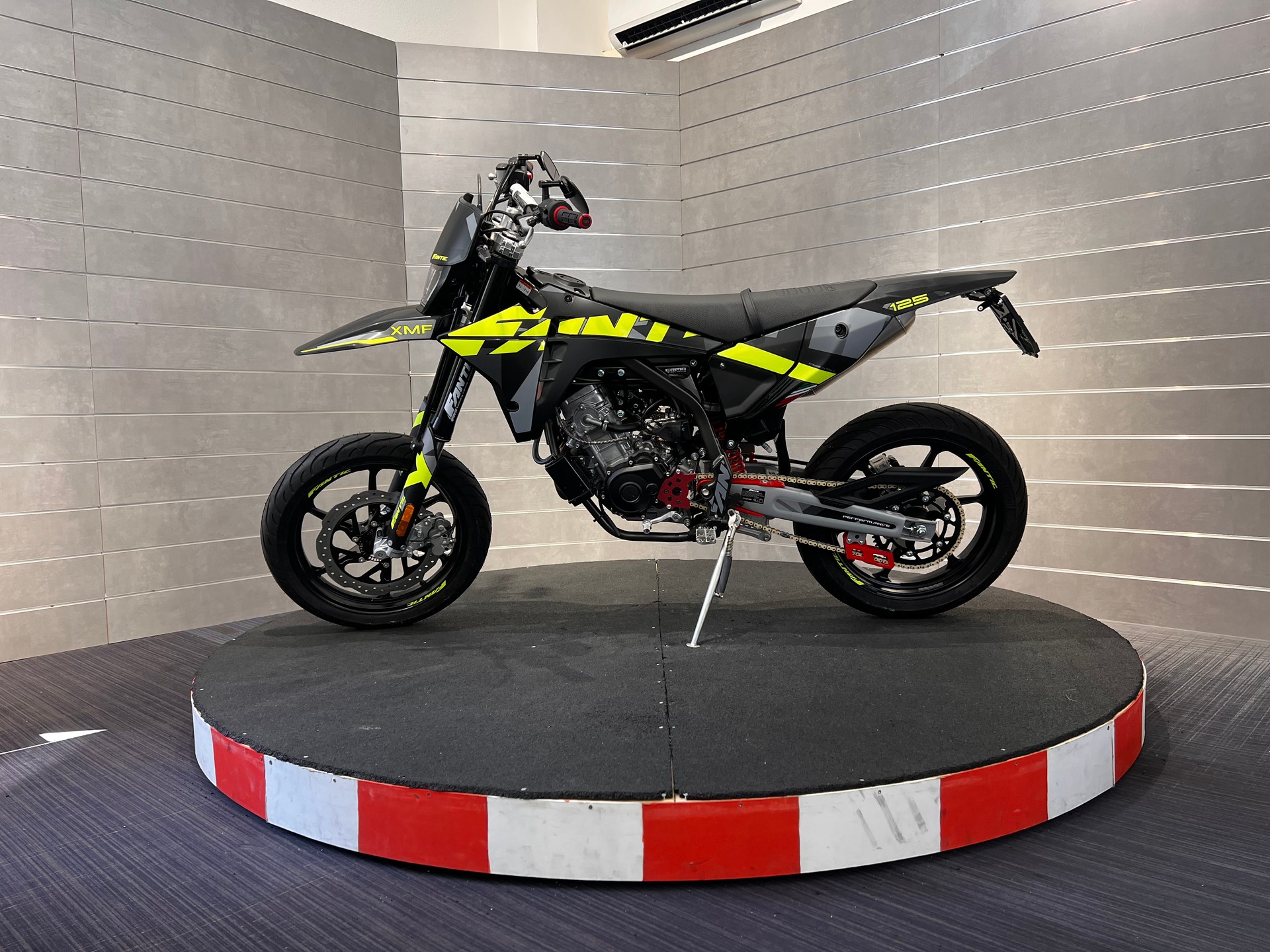 FANTIC Performance-image-1