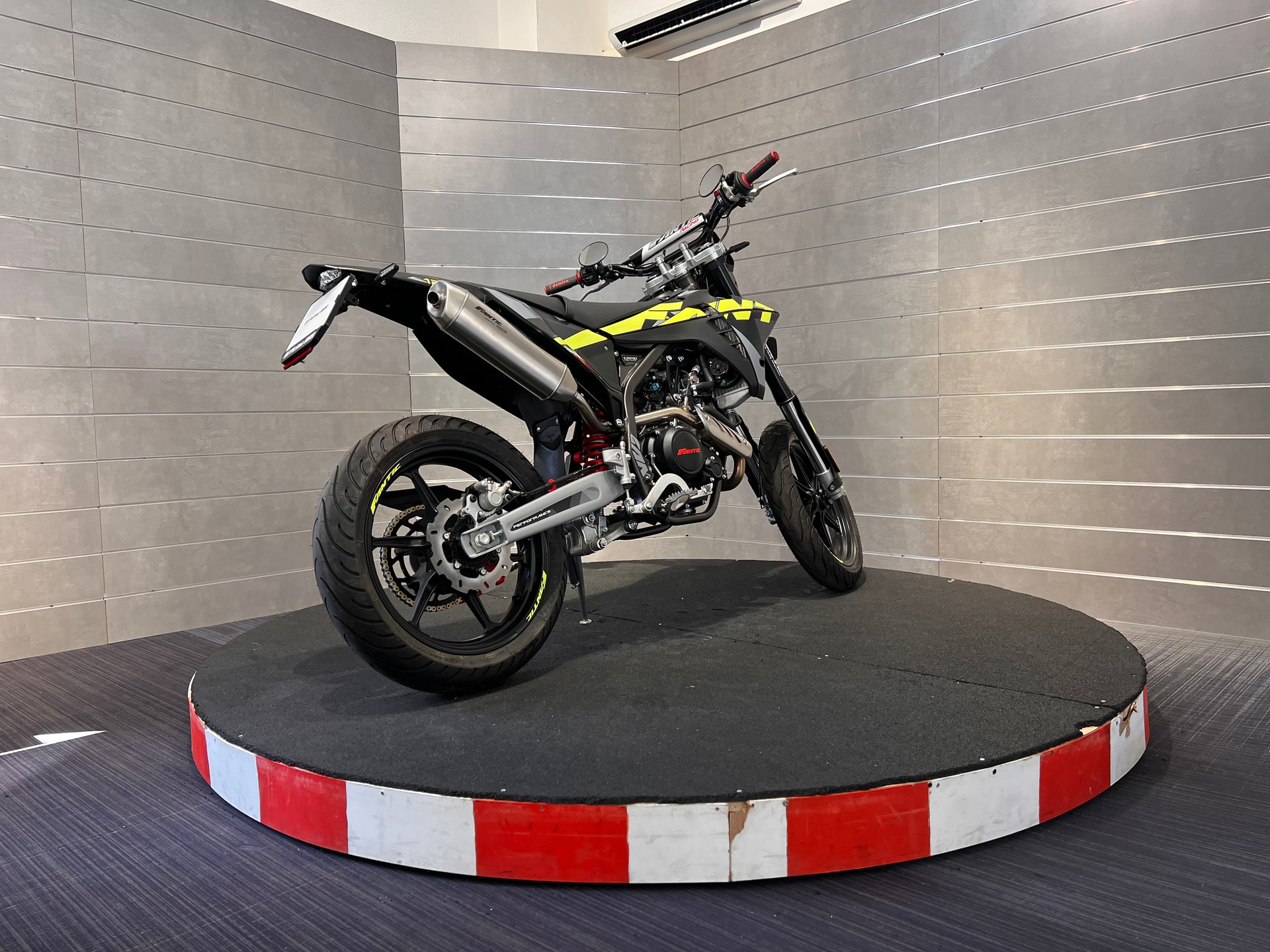 FANTIC Performance-image-5